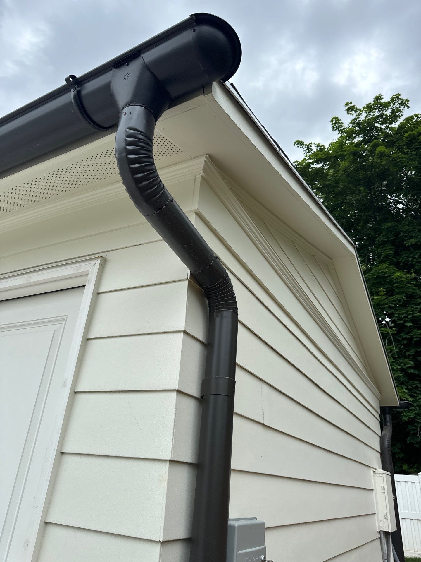 Project in Holladay by Master Rain Gutters.