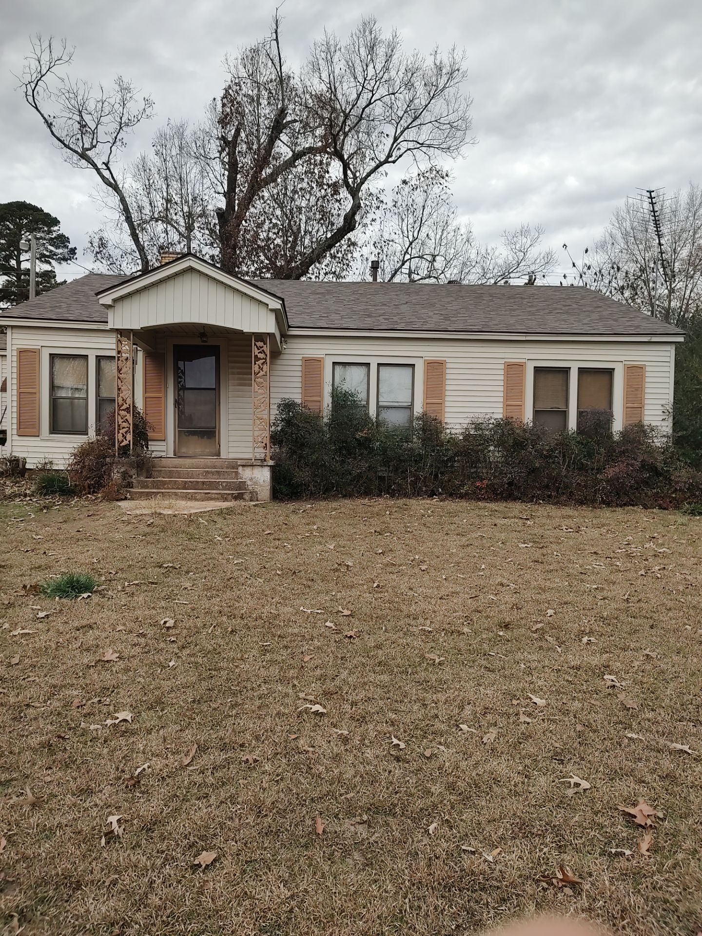 Residential Roofing Repair using Malarkey Highlander: Natural Wood by Hostetler Roofing