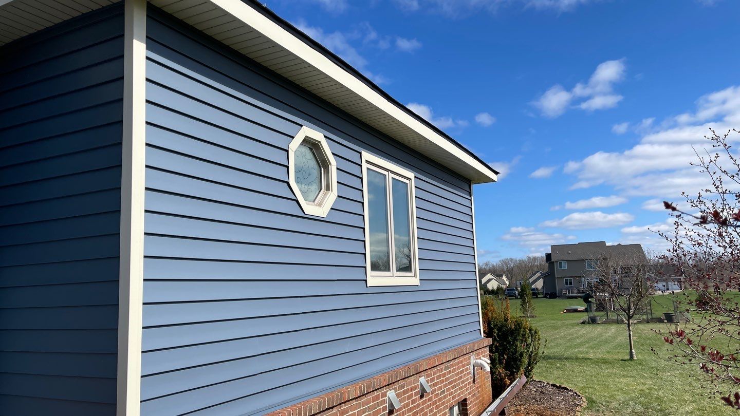 Siding Replacement using CertainTeed Landmark by 180 Contractors