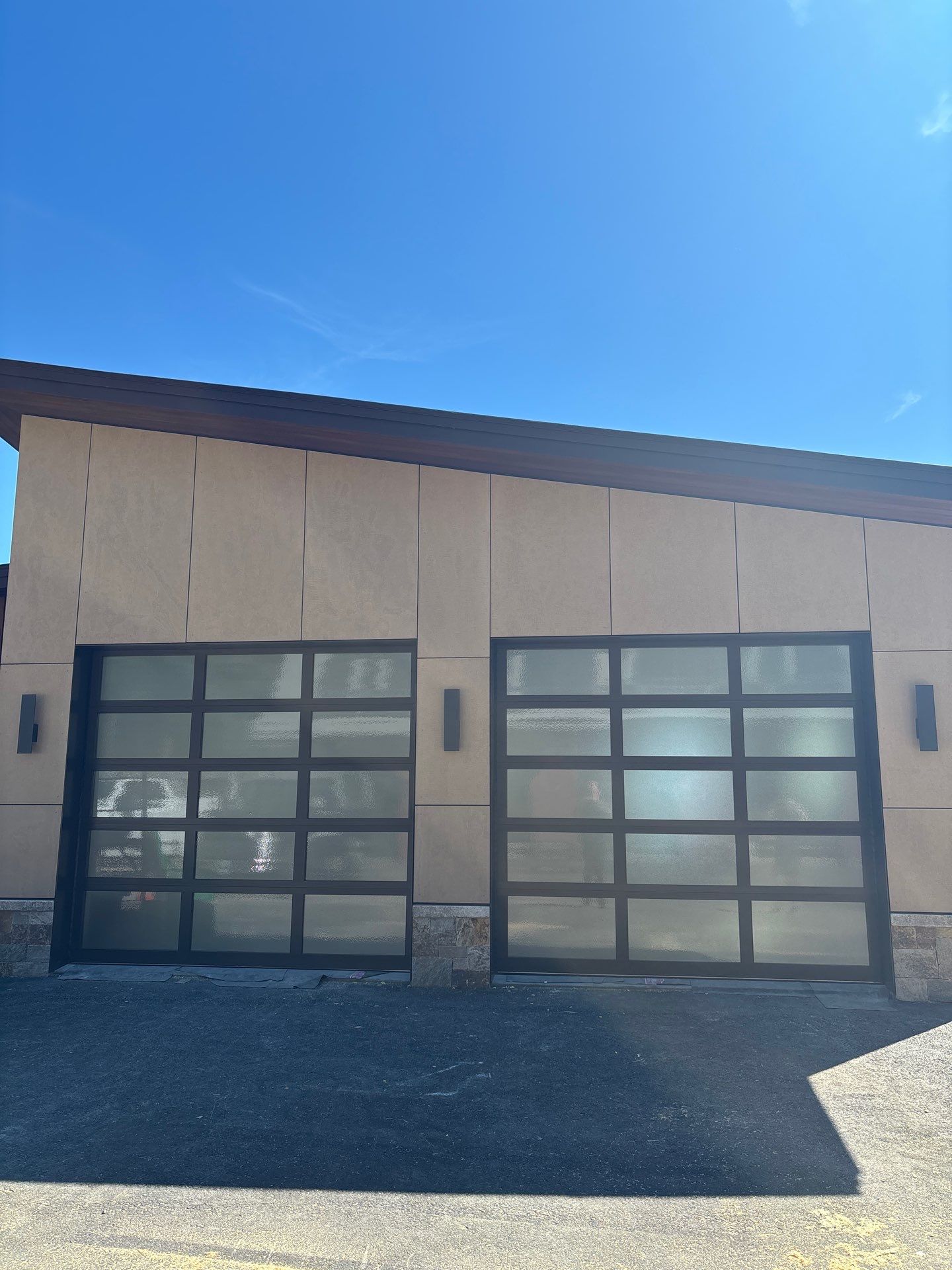 Door Installation using Clopay Avante Garage Doors by Keene Door