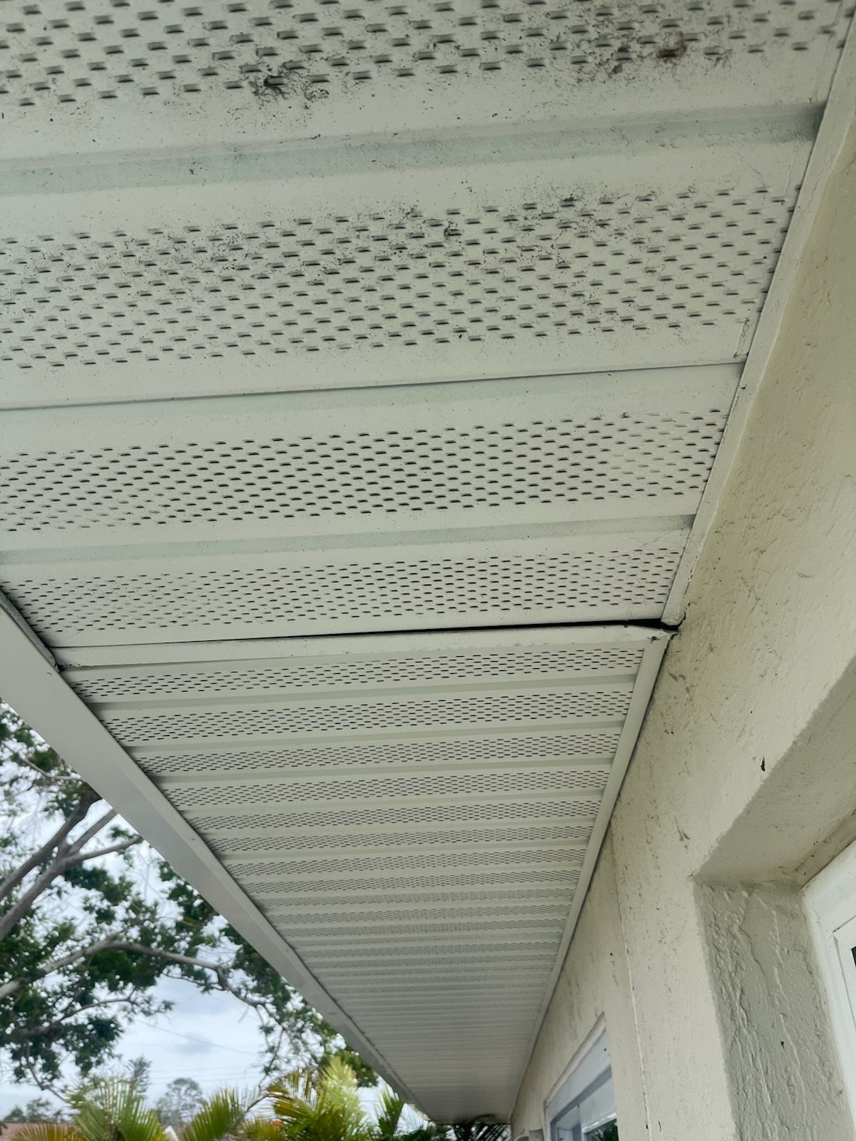 Soffit and Fascia Installation in Venice FL by Gutter Professors