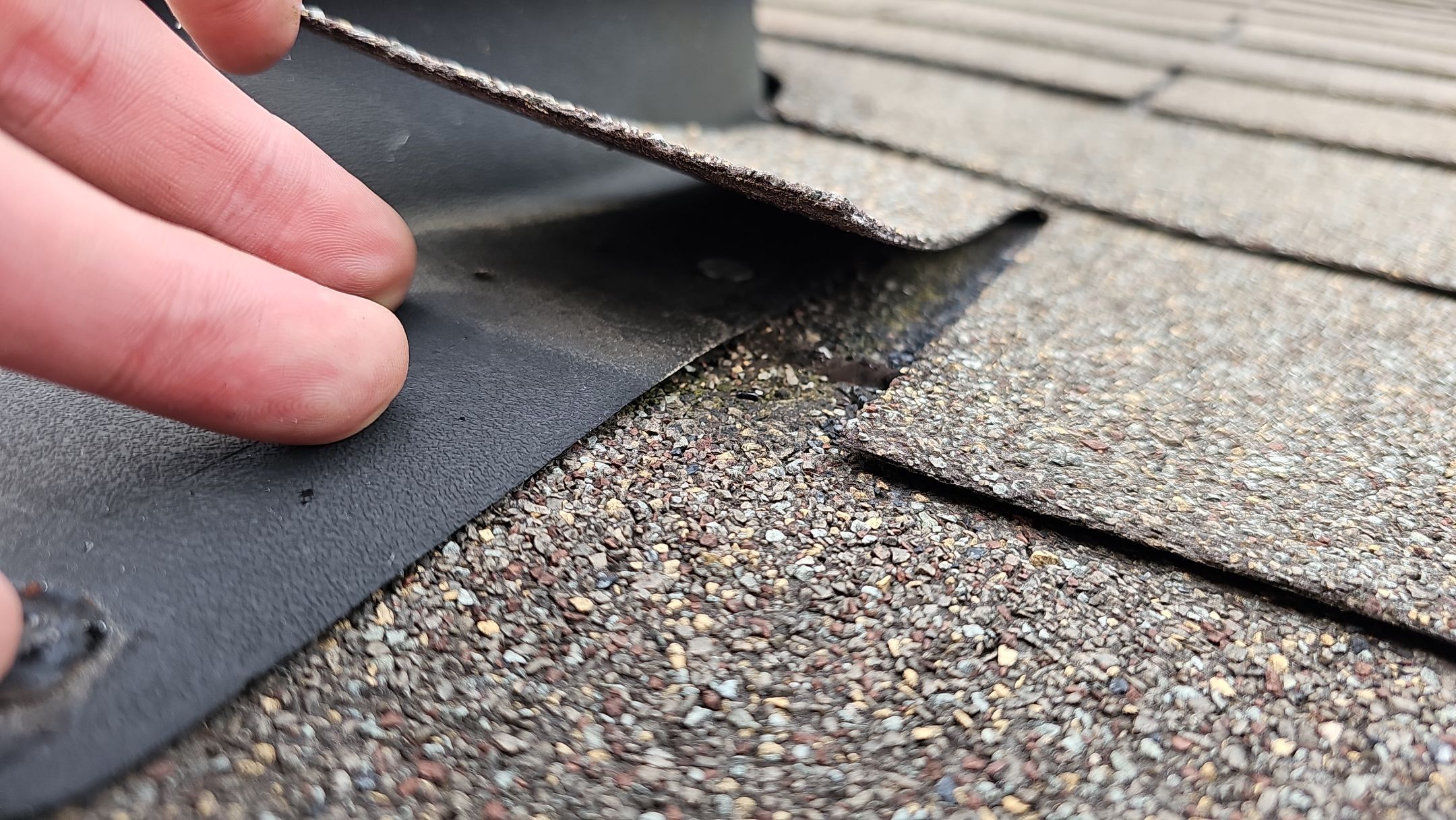 ATLAS PINNACLE COLOR: WEATHERED WOOD by Eagle Eye Roofing