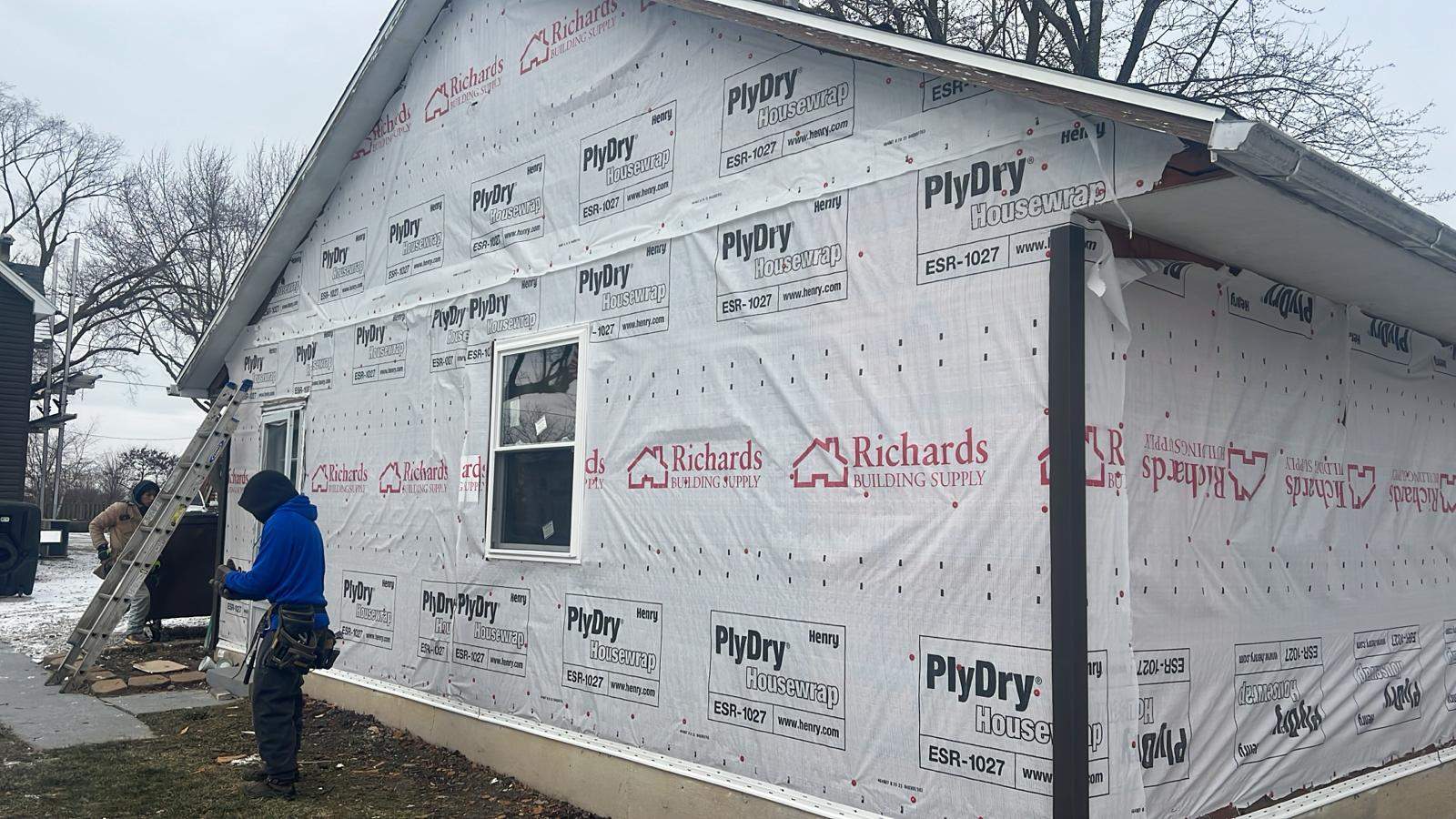 Residential fascia replacement using Exterior Portfolio 4.5 DL - Peppercorn by Nitro Roofing and Construction