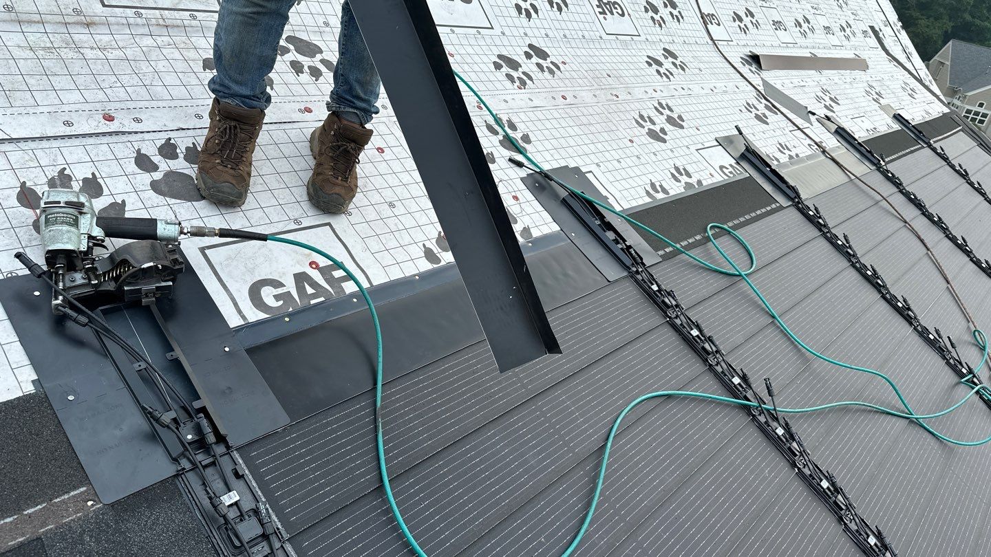 GAF Timberline Solar on New Construction by American Home Contractors