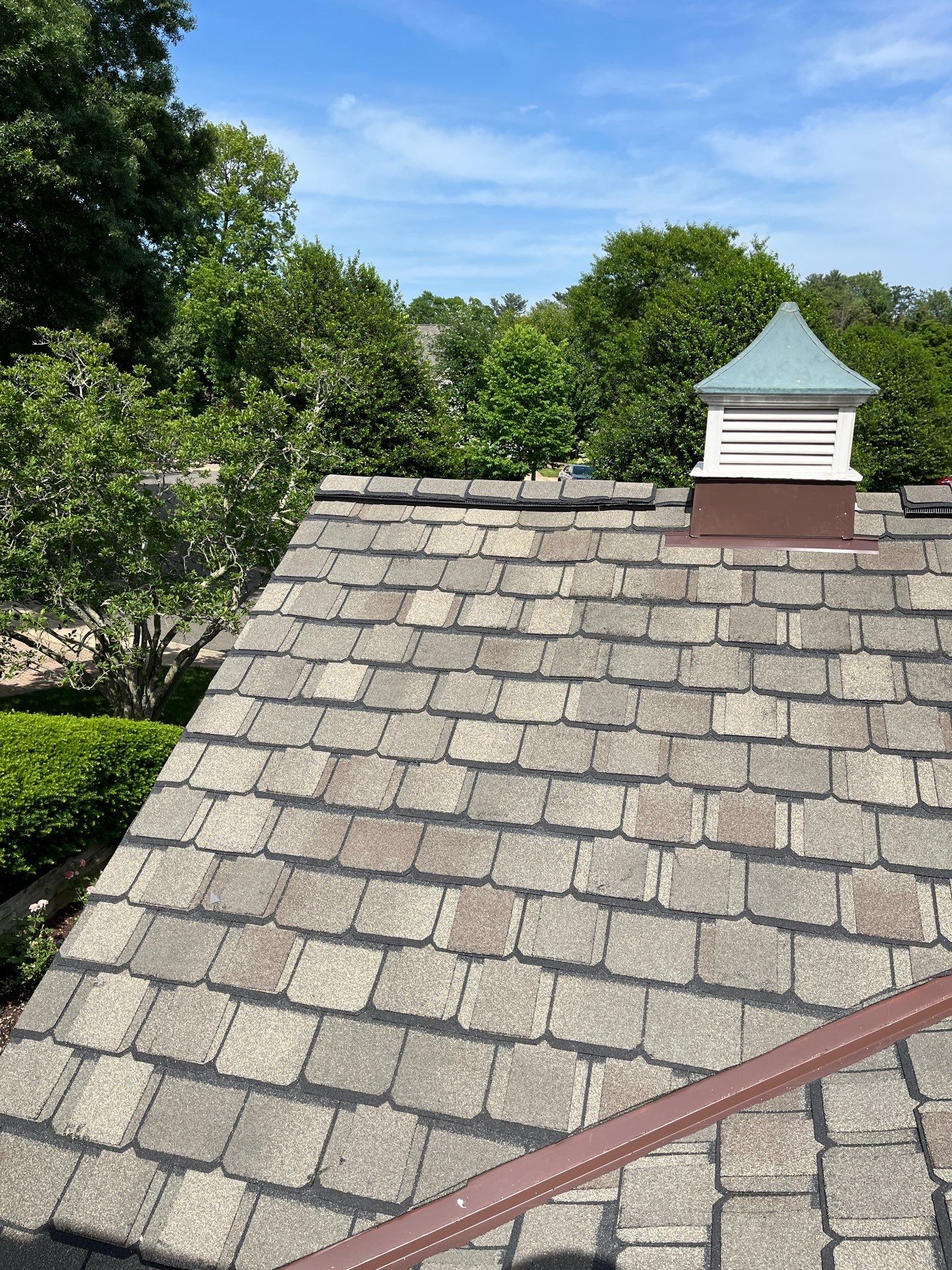 Arlington: CertainTeed Grand Manor Designer Shingles in Weathered Wood by RM Banning, Inc.