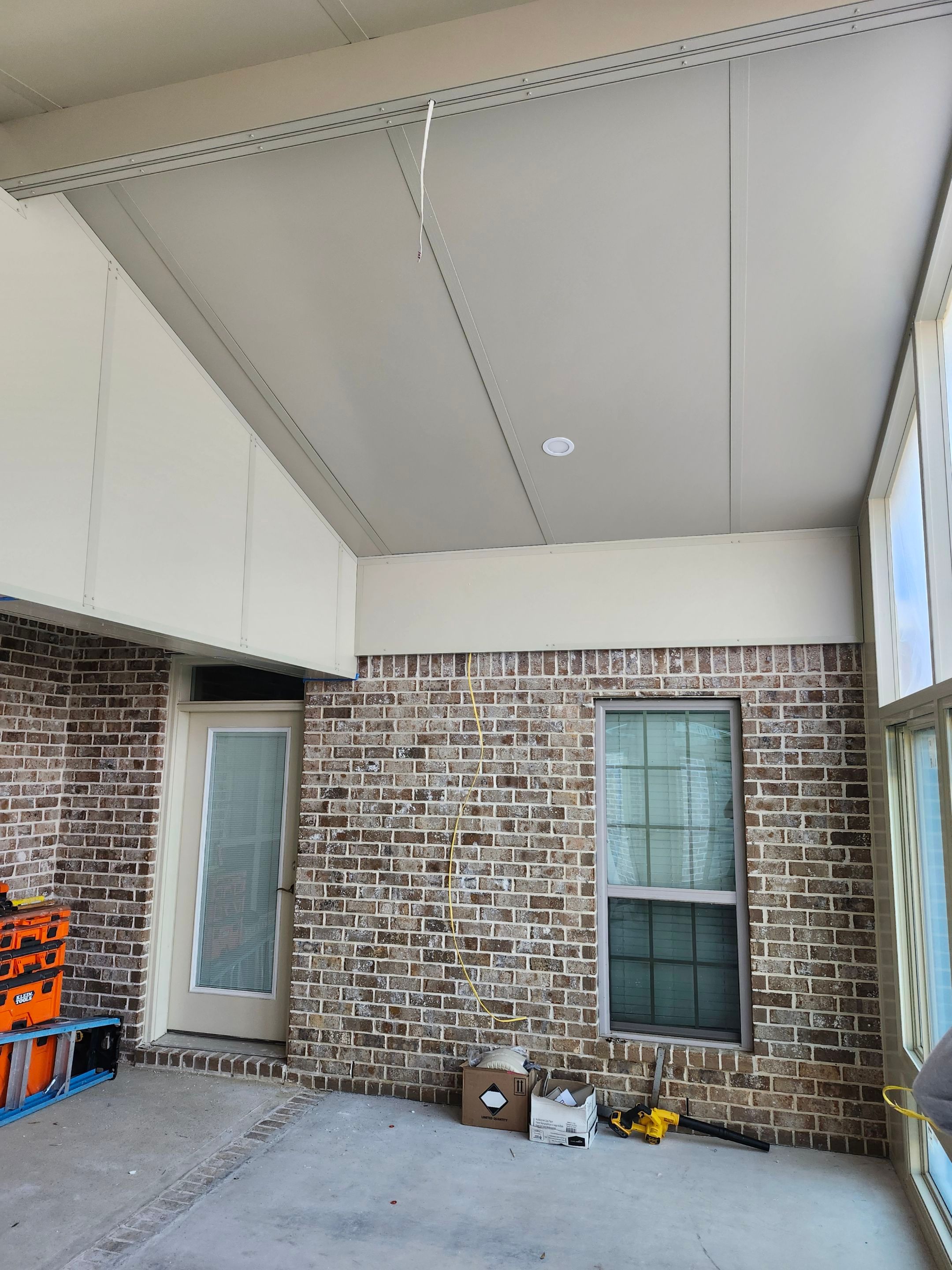 Glass Room using Colorbeam in Pensacola by Titan Sunrooms