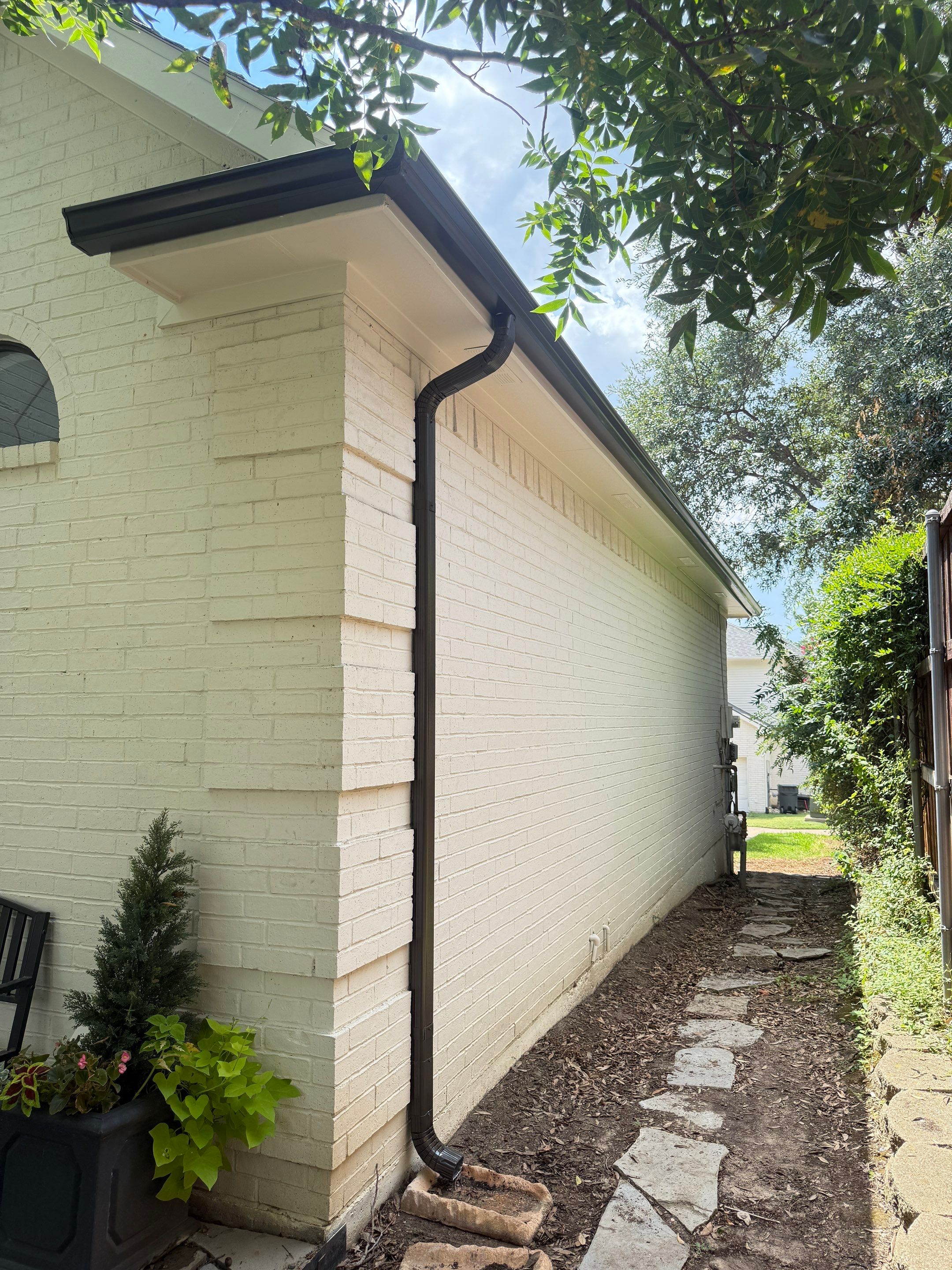 Project in Dallas by Armor Roofing | Exteriors