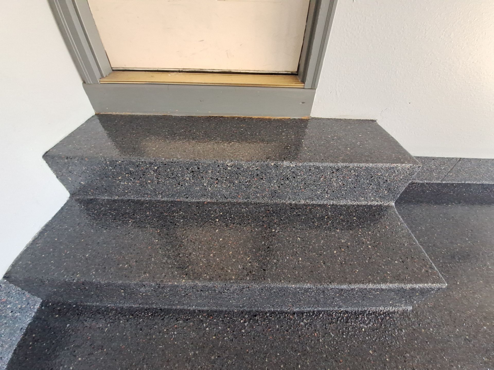 Epoxy Floor by Gordon Painting