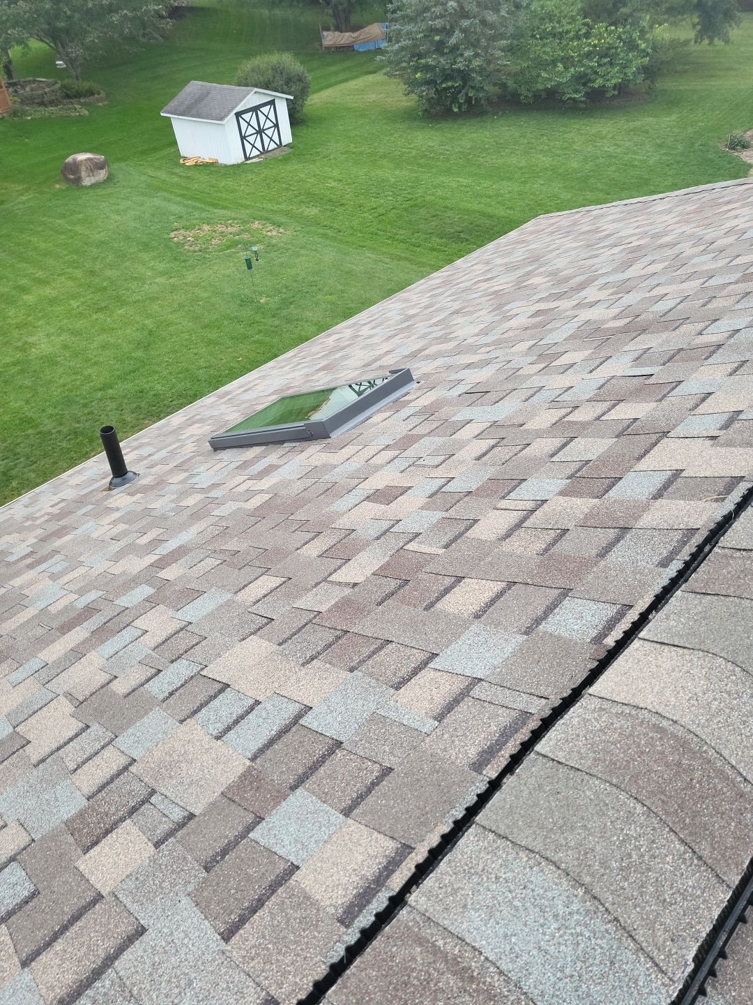 ATLAS PINNACLE COLOR: MAJESTIC SHAKE by Eagle Eye Roofing