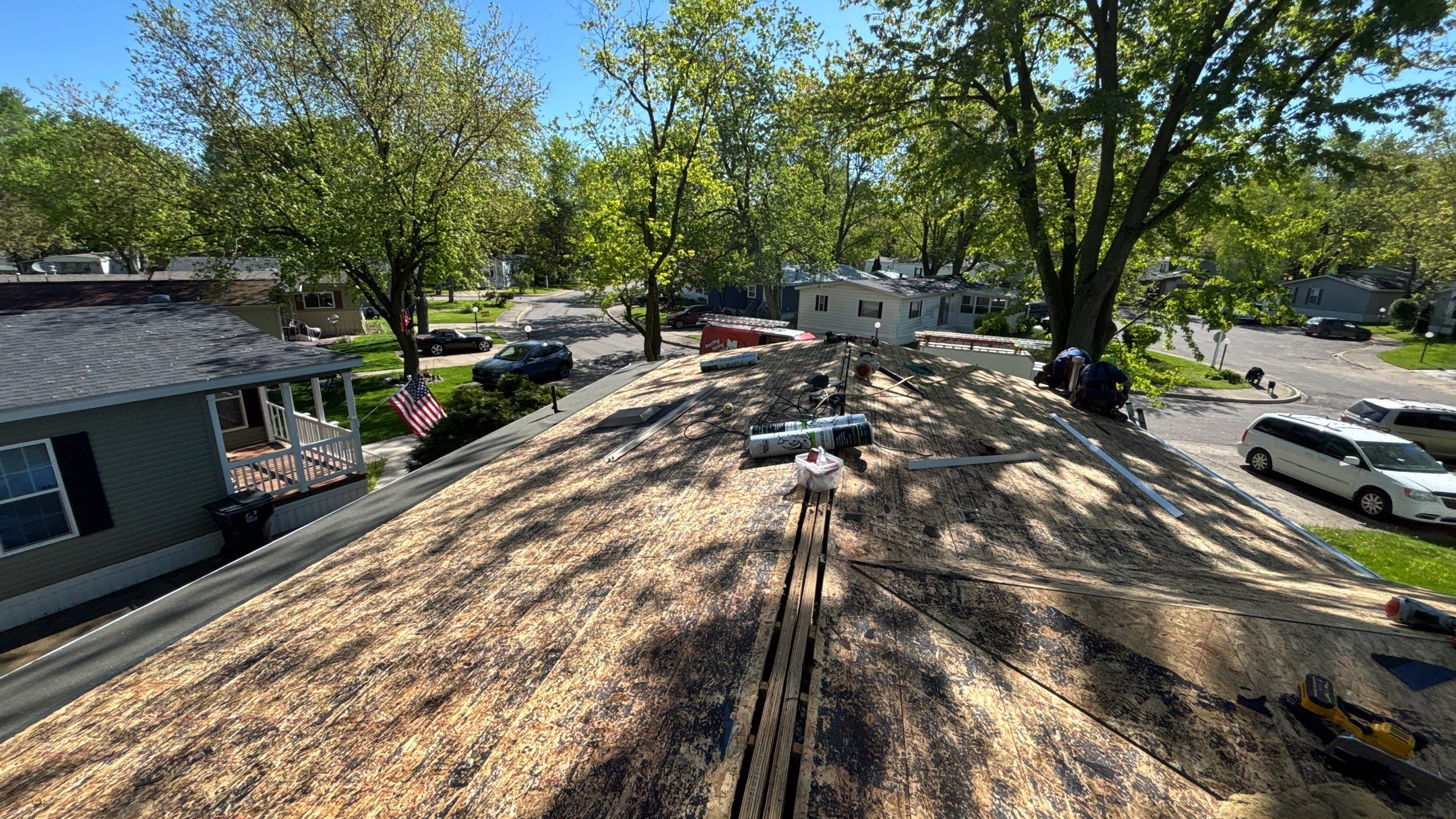 Roof Replacement using Owens Corning Brownwood by 180 Contractors