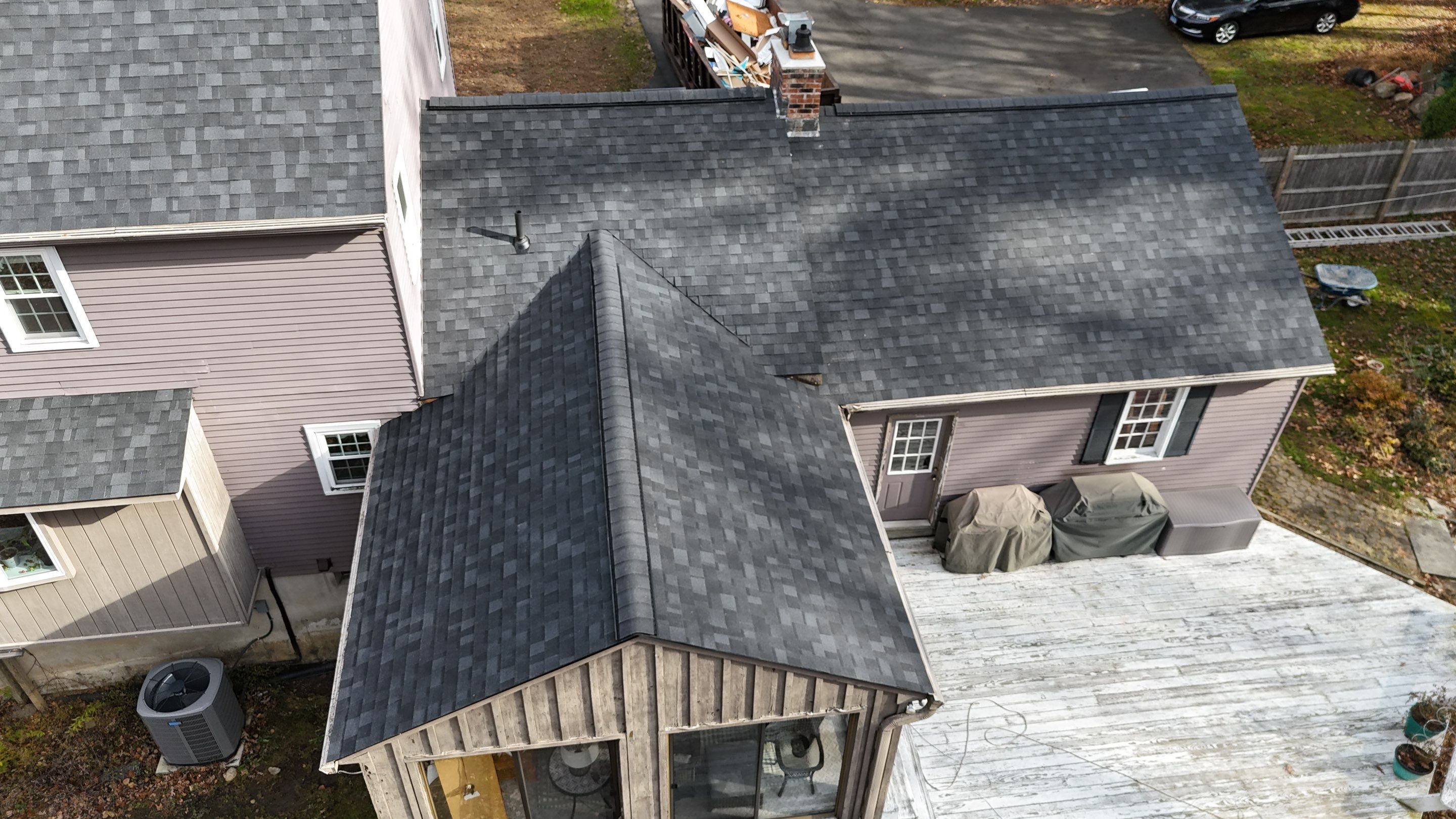 Owens Corning Duration: Onyx Black in Canton, Connecticut by Golden Shield Roofing