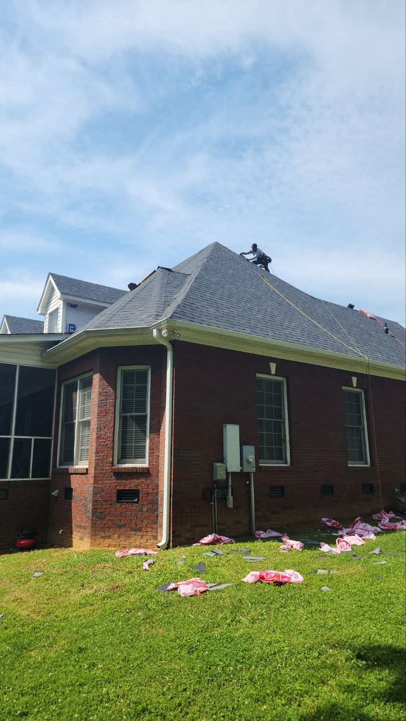 Residential Roofing Installation using Owens Corning® Oakridge Onyx Black by Indigo State Roofing