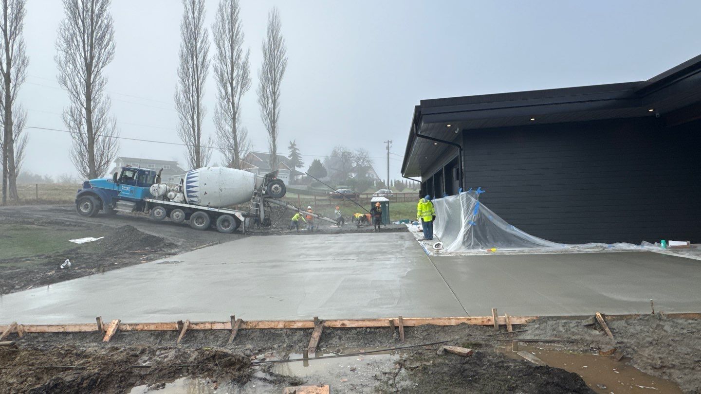 Concrete Patio, Walkway & Asphalt Driveway | Snohomish by Jireh Asphalt & Concrete Inc 