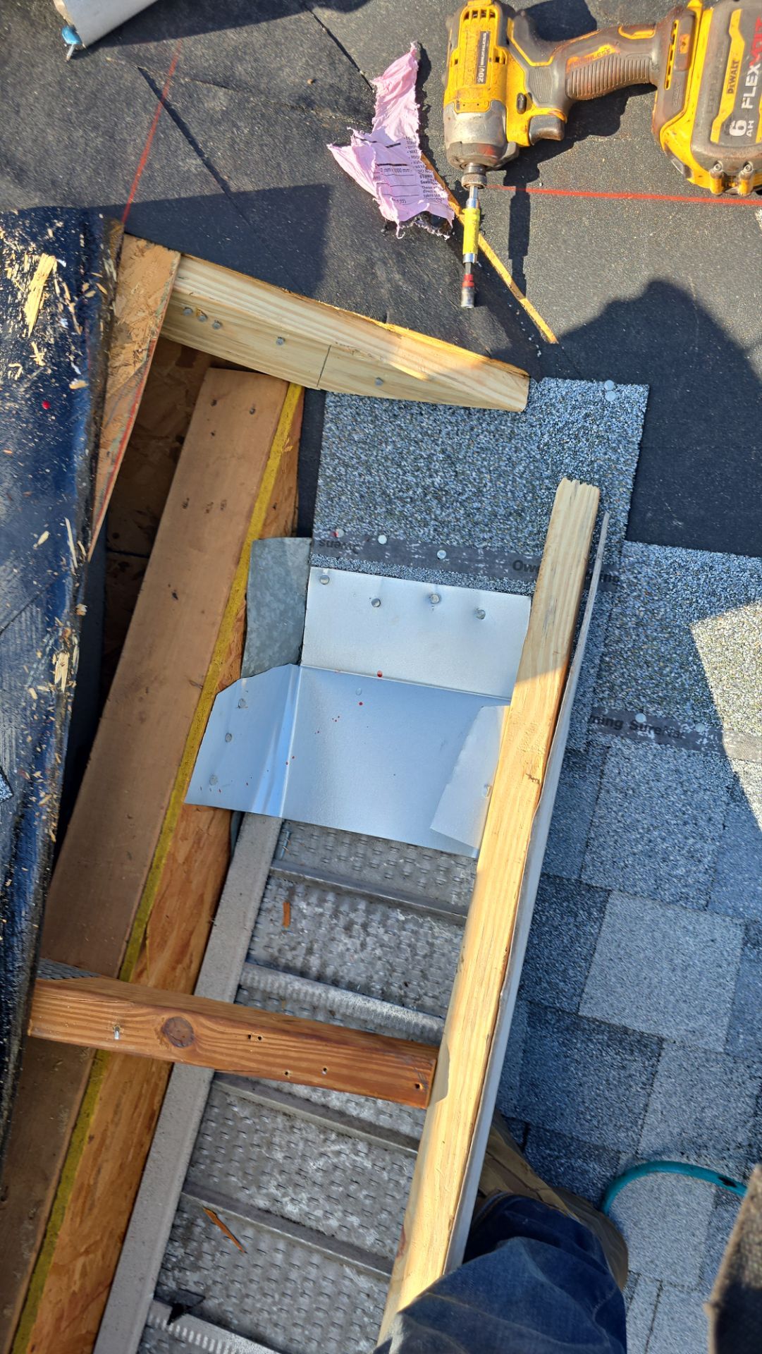 Roof Replacement in Valrico, FL by Shingle Masters Roofing