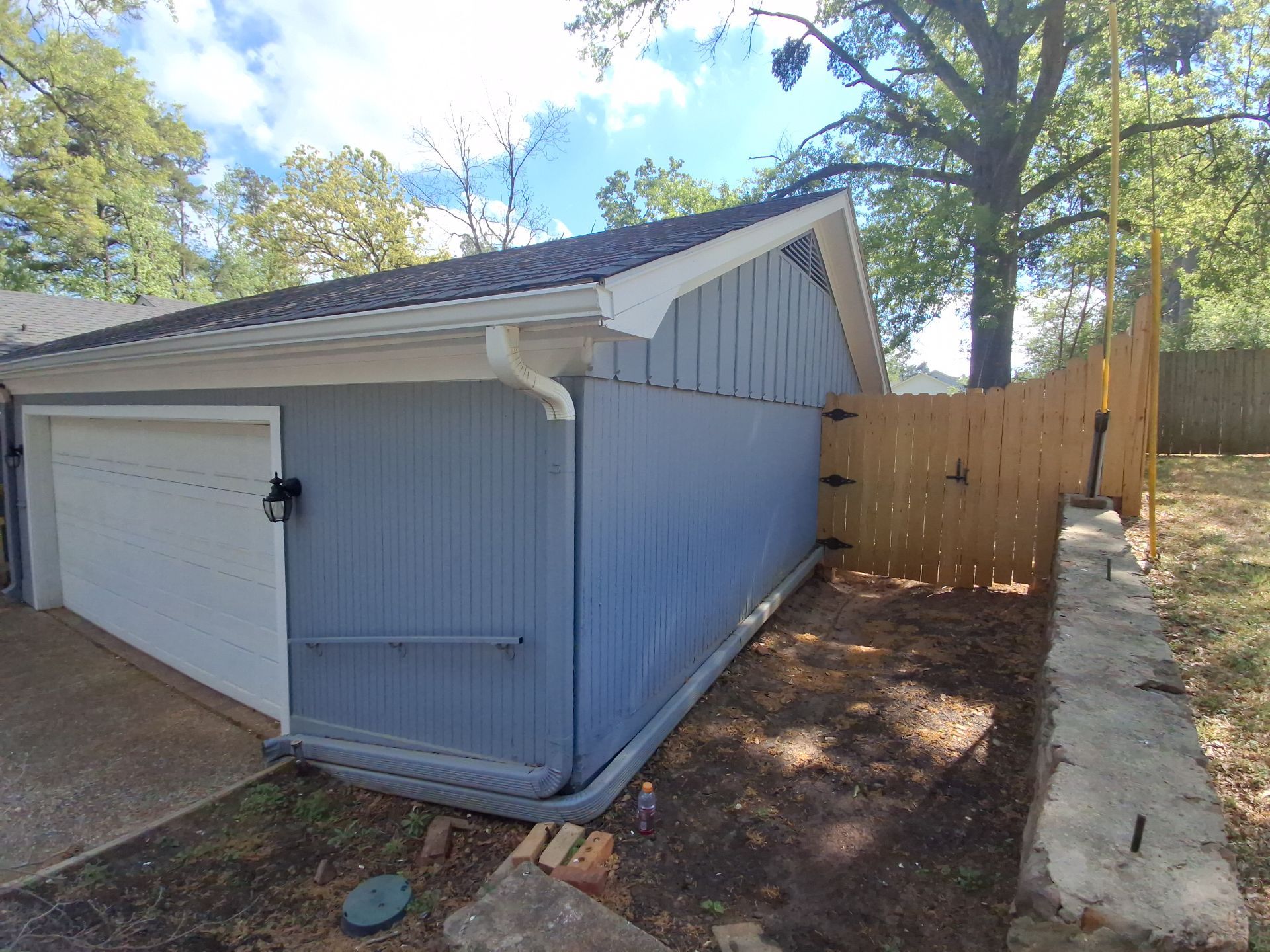 From Gray to Modern White: Exterior Repaint in Tyler, TX by Quality Coats Painting