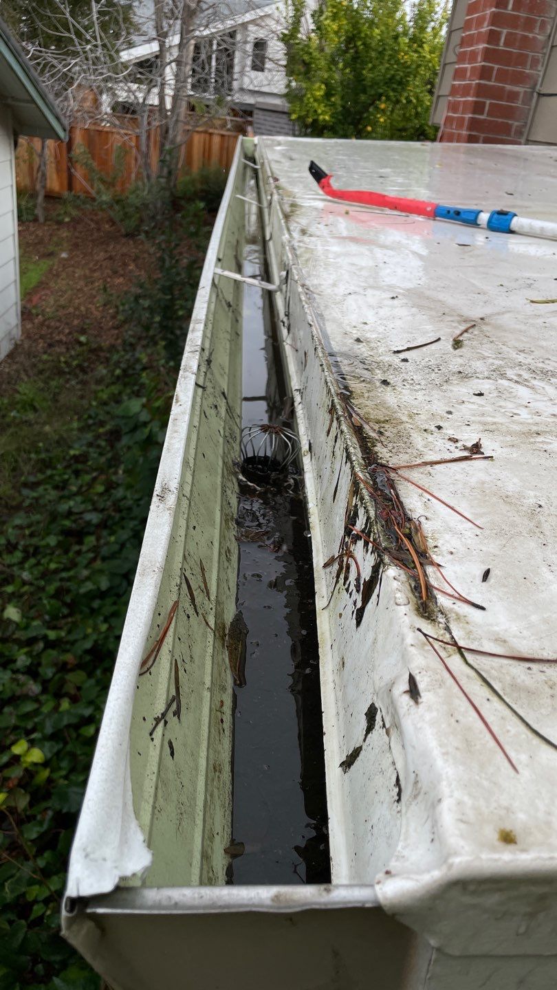 San Jose Gutter Cleaning on a 2 story home by All One Solar Shine