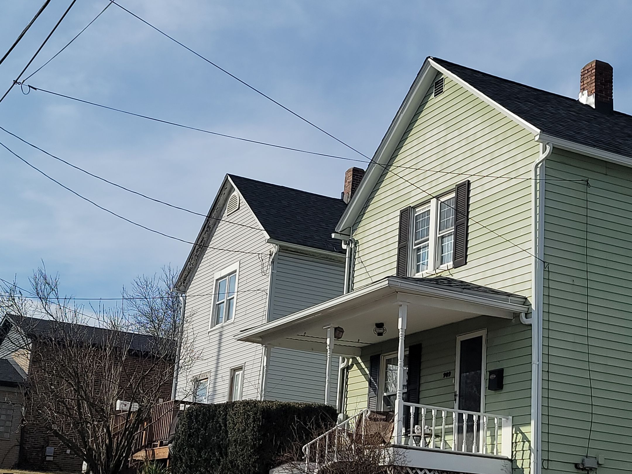Atlas Pinnacle, Color: Hearthstone, Drip Edge: White by Eagle Eye Roofing