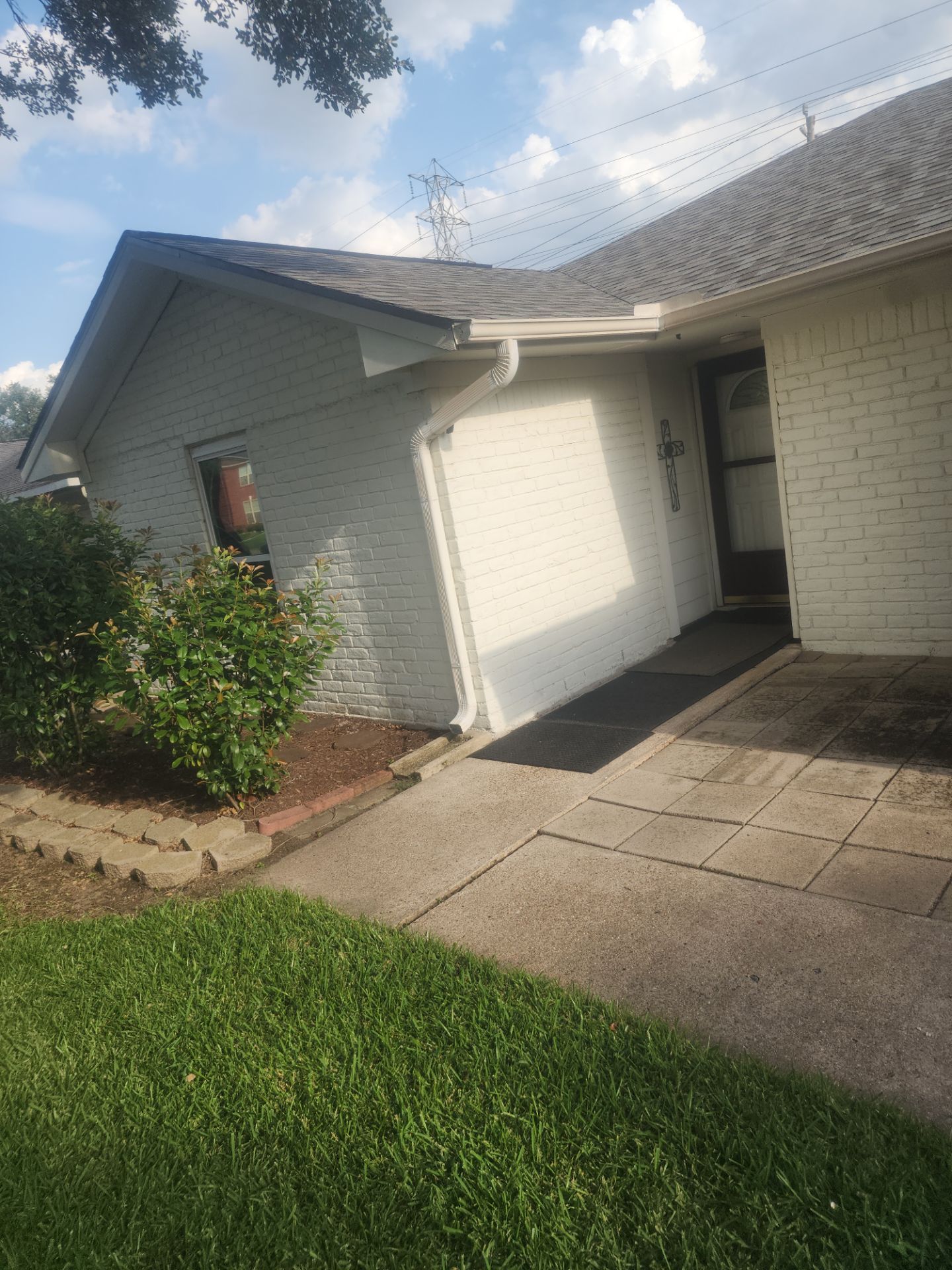 Residential Roofing Installation using Owen's Corning Duration (Lifetime) Shingles by Roof Repair Company
