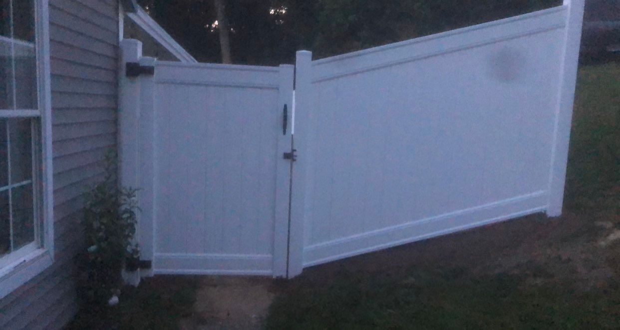 Fence Installation using Vinyl Fence 6ft Privacy by A Plus Exterior