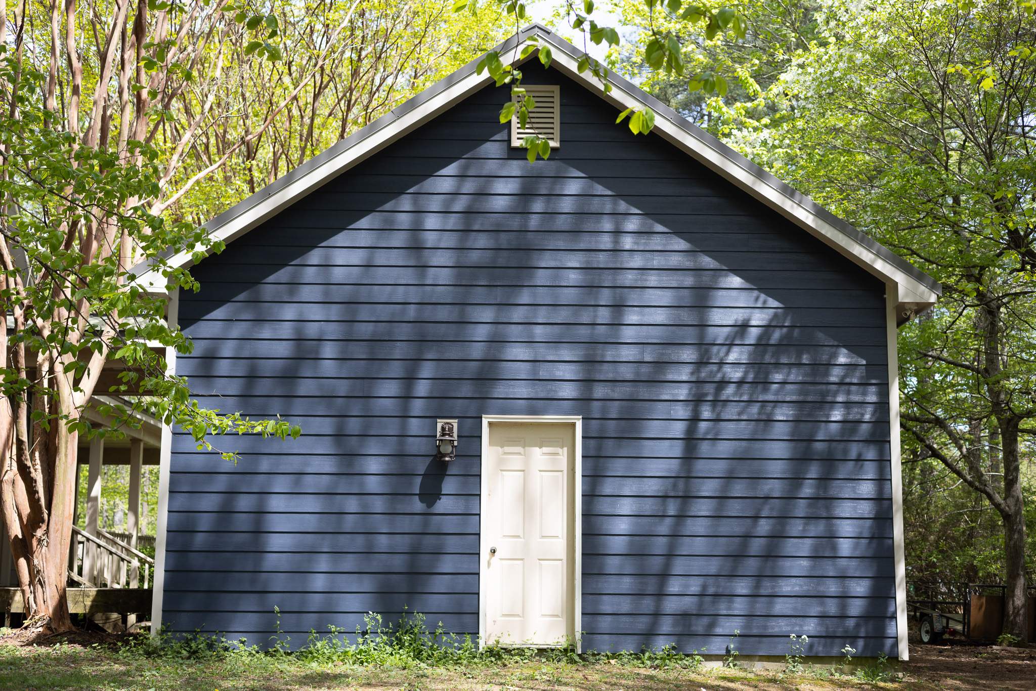 Deep Ocean Hardie + Windows by Freedom Exteriors