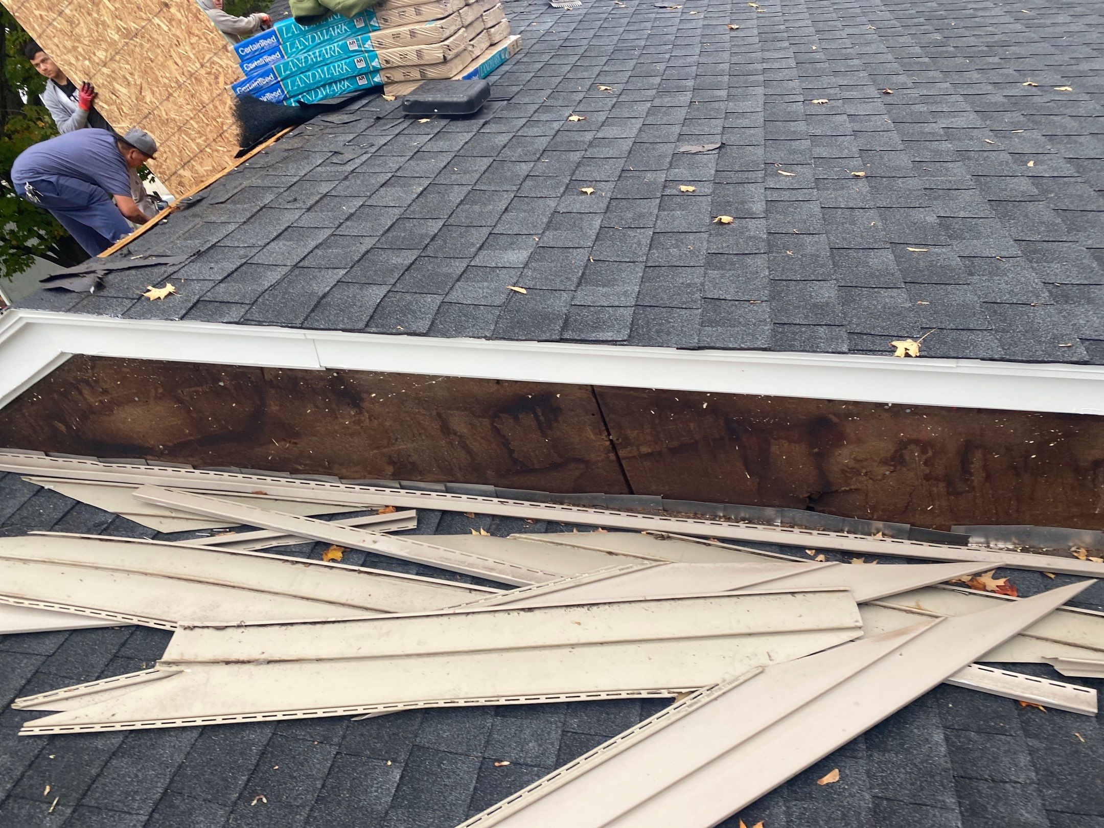 Roof Replacement using CertainTeed Landmark by 180 Contractors