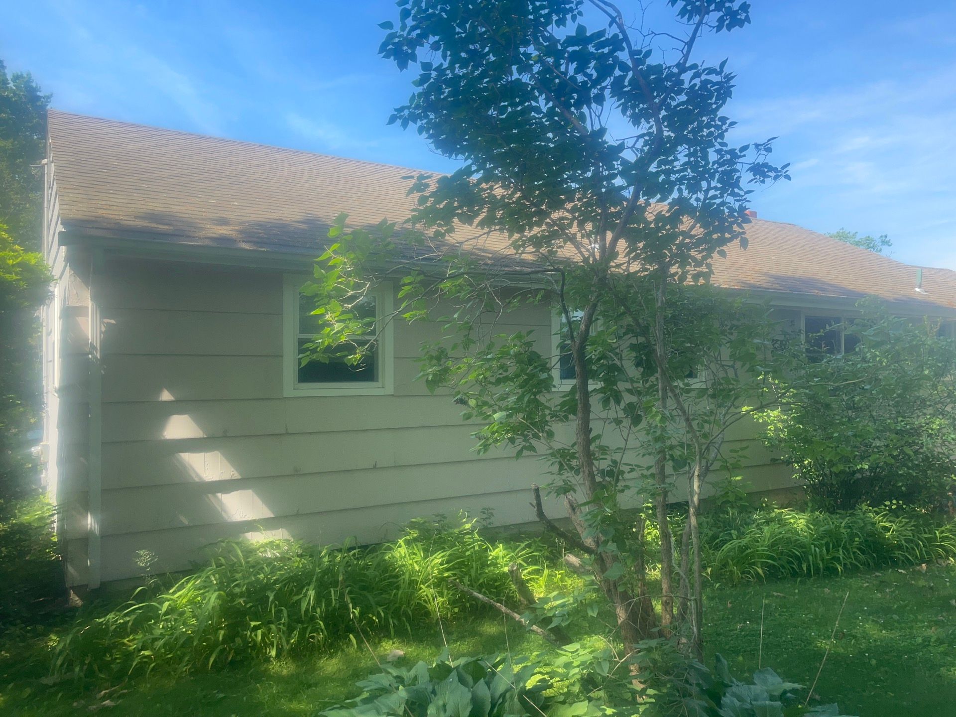 Siding Installation using CertainTeed Monogram Vinyl Siding - D4 - Granite Gray by A Plus Exterior