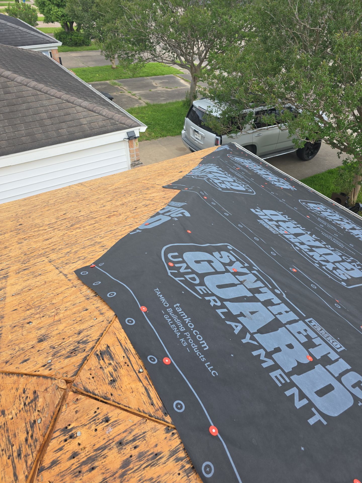 Roof Replacement Houston by Roof Repair Company