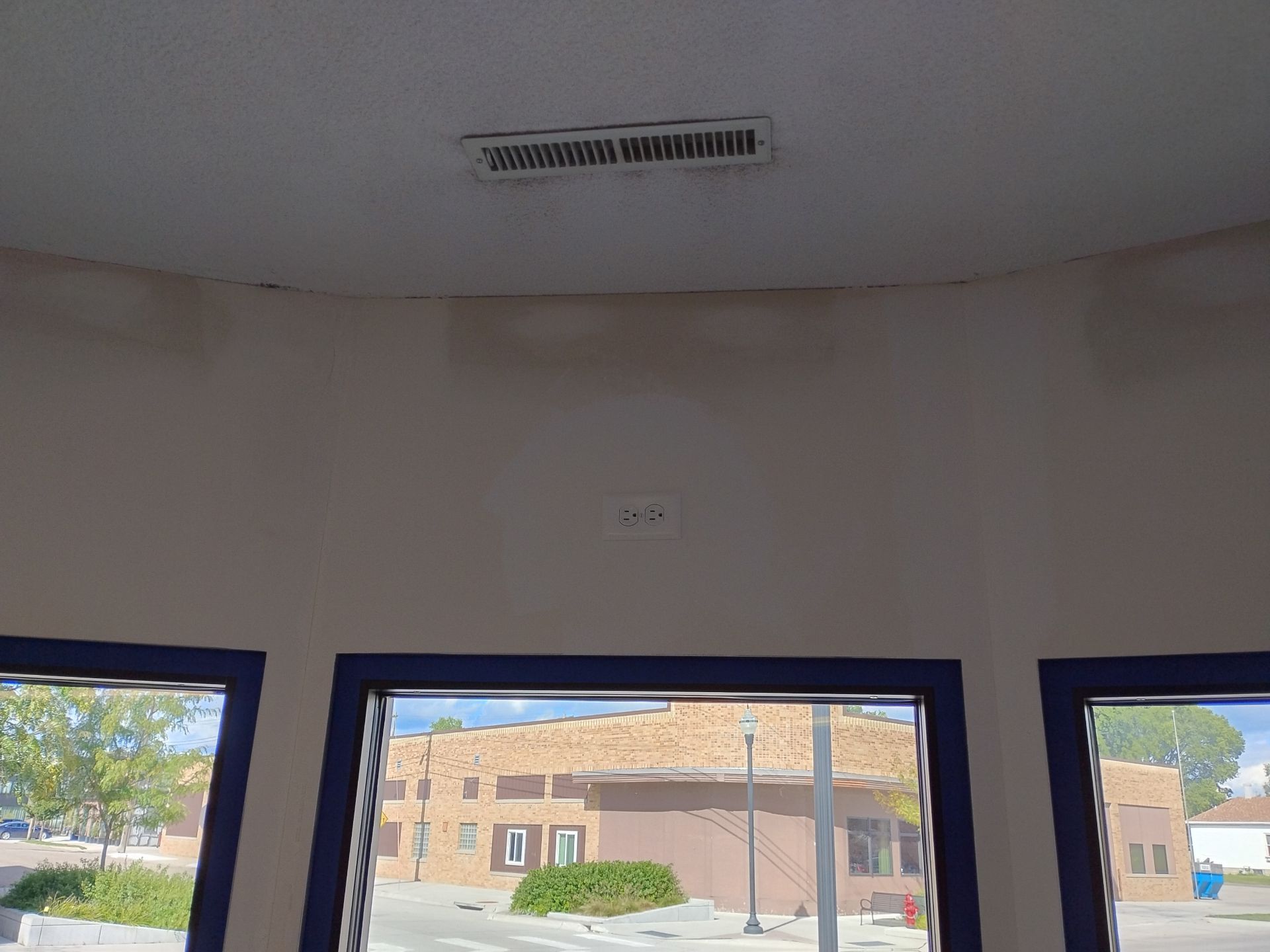 Updated Store Front for Big Red Printing by Abe Electric 