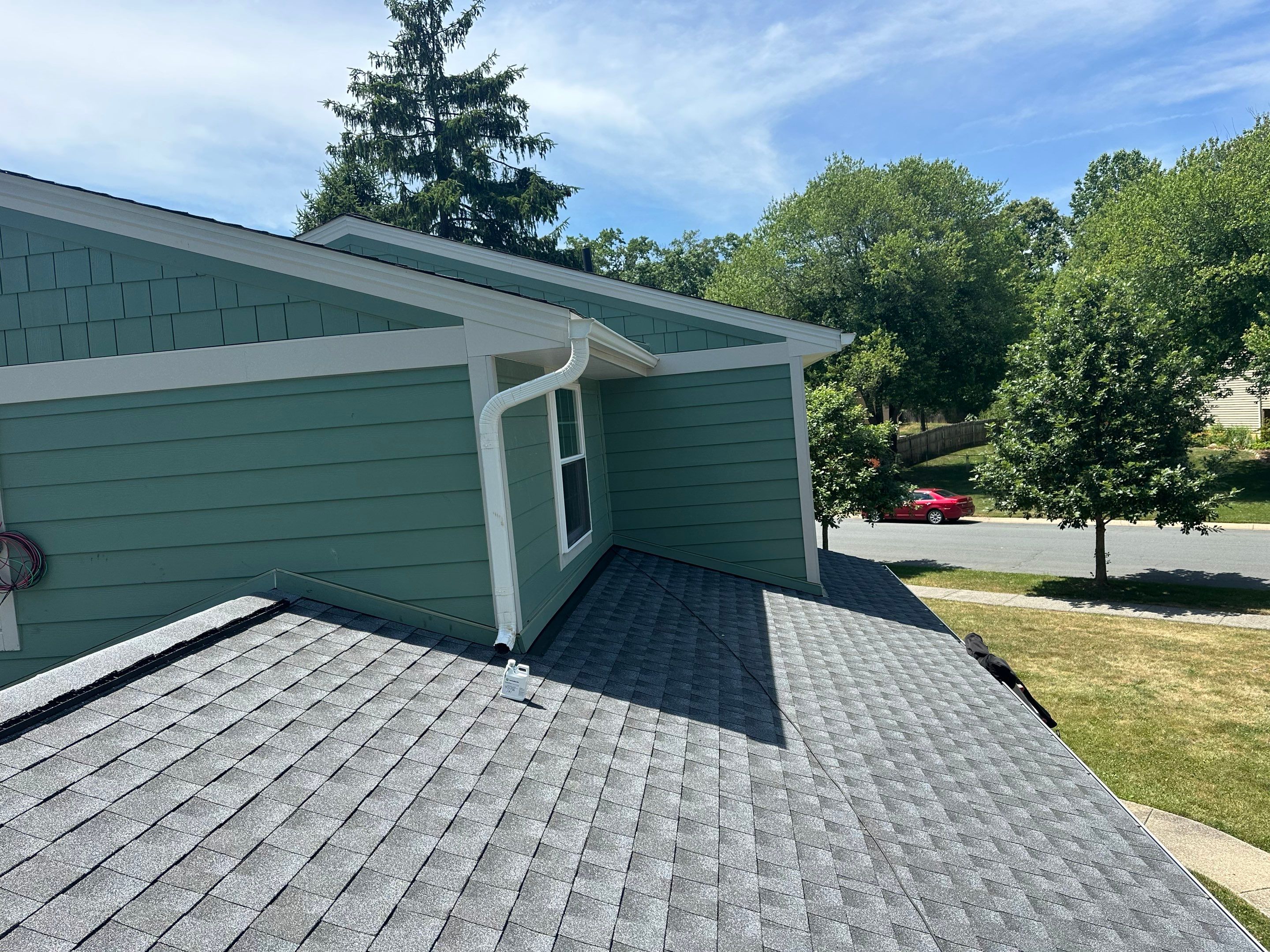 Siding Installation using JH Cedarmill Plank Dream by ExteriorPros
