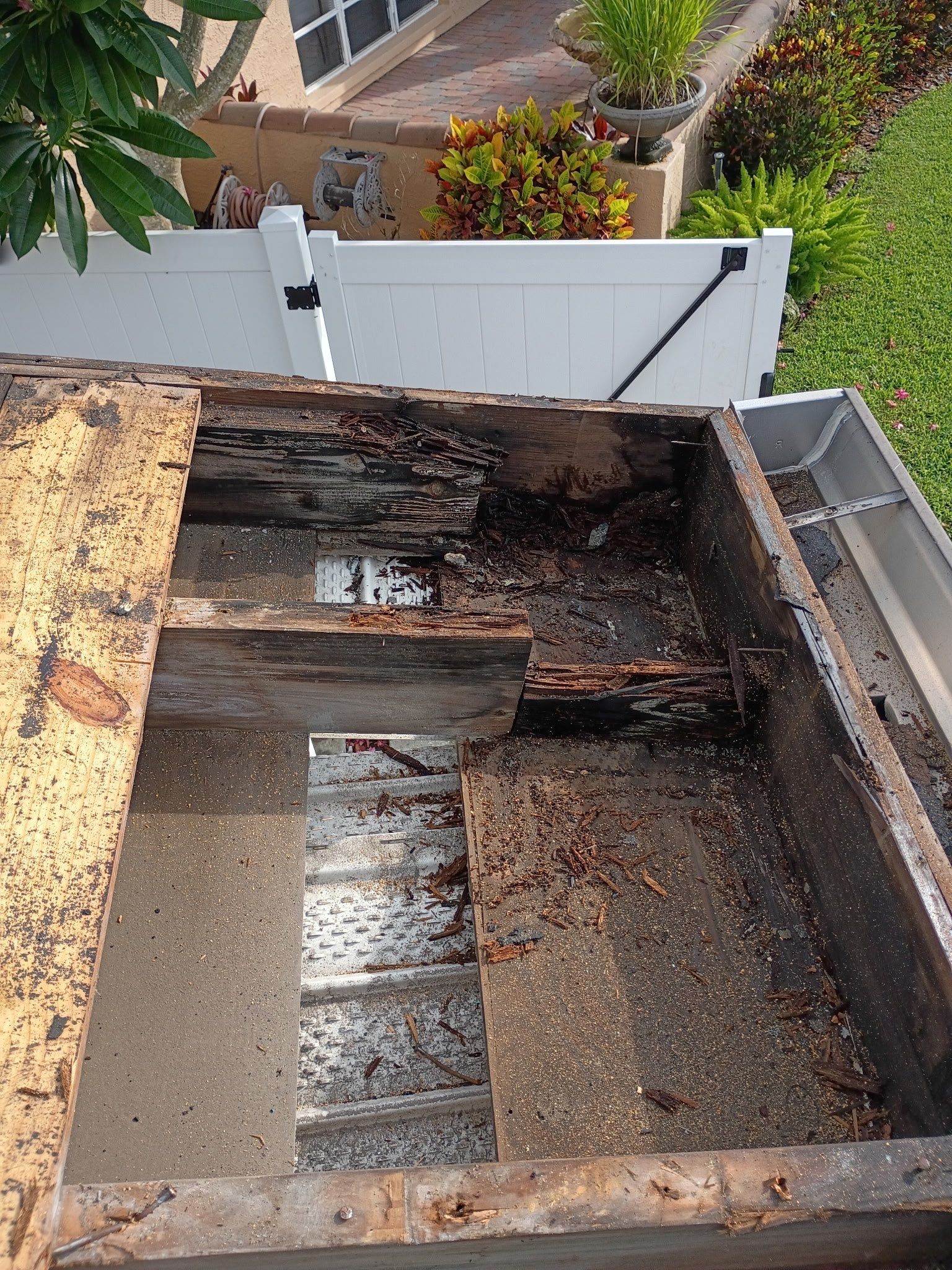 Project in St. Petersburg 33703 by Mitchell Roofing Company LLC 