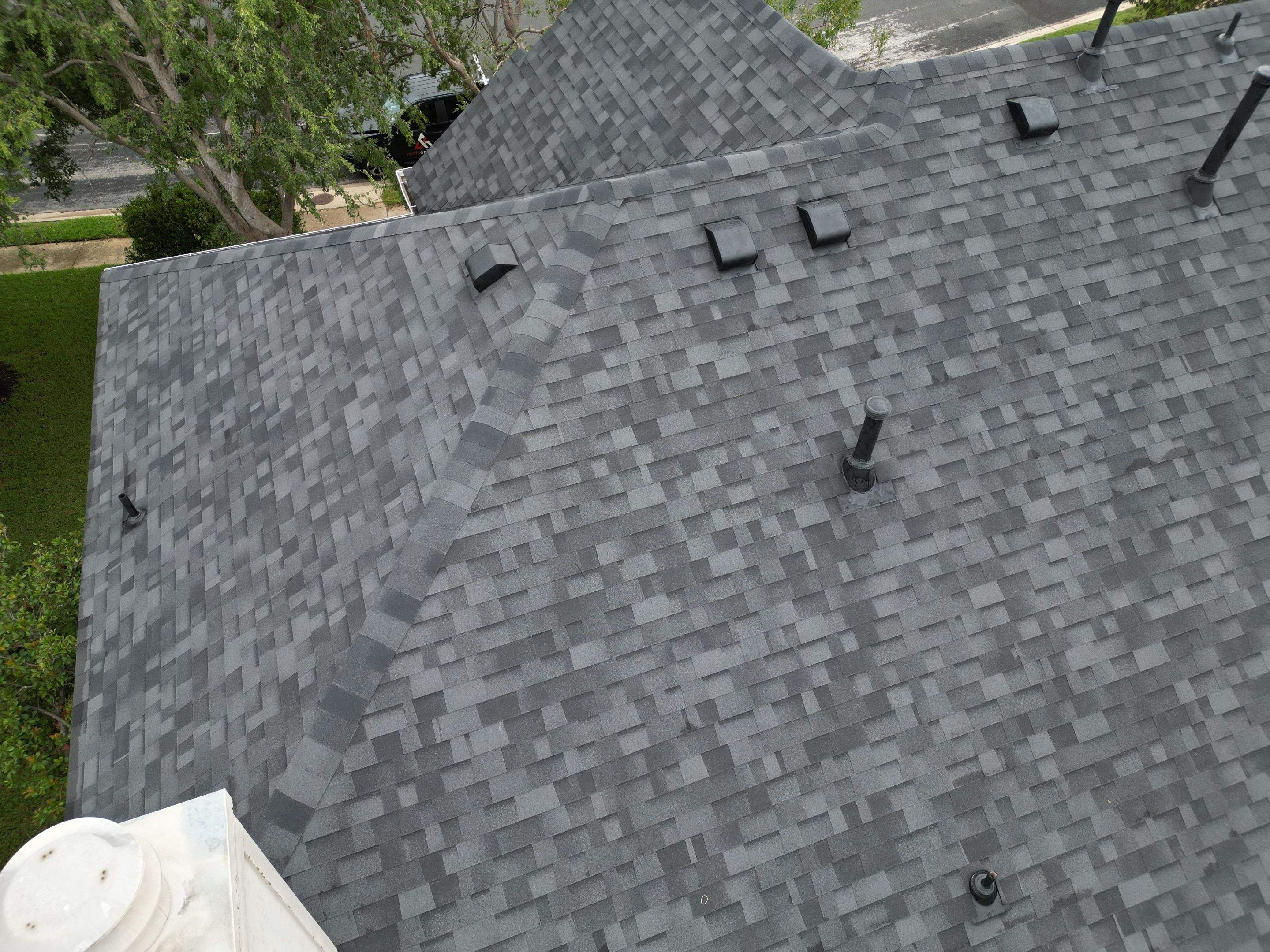 Brilliant Black - Malarkey Vista by RoofsOnly.com