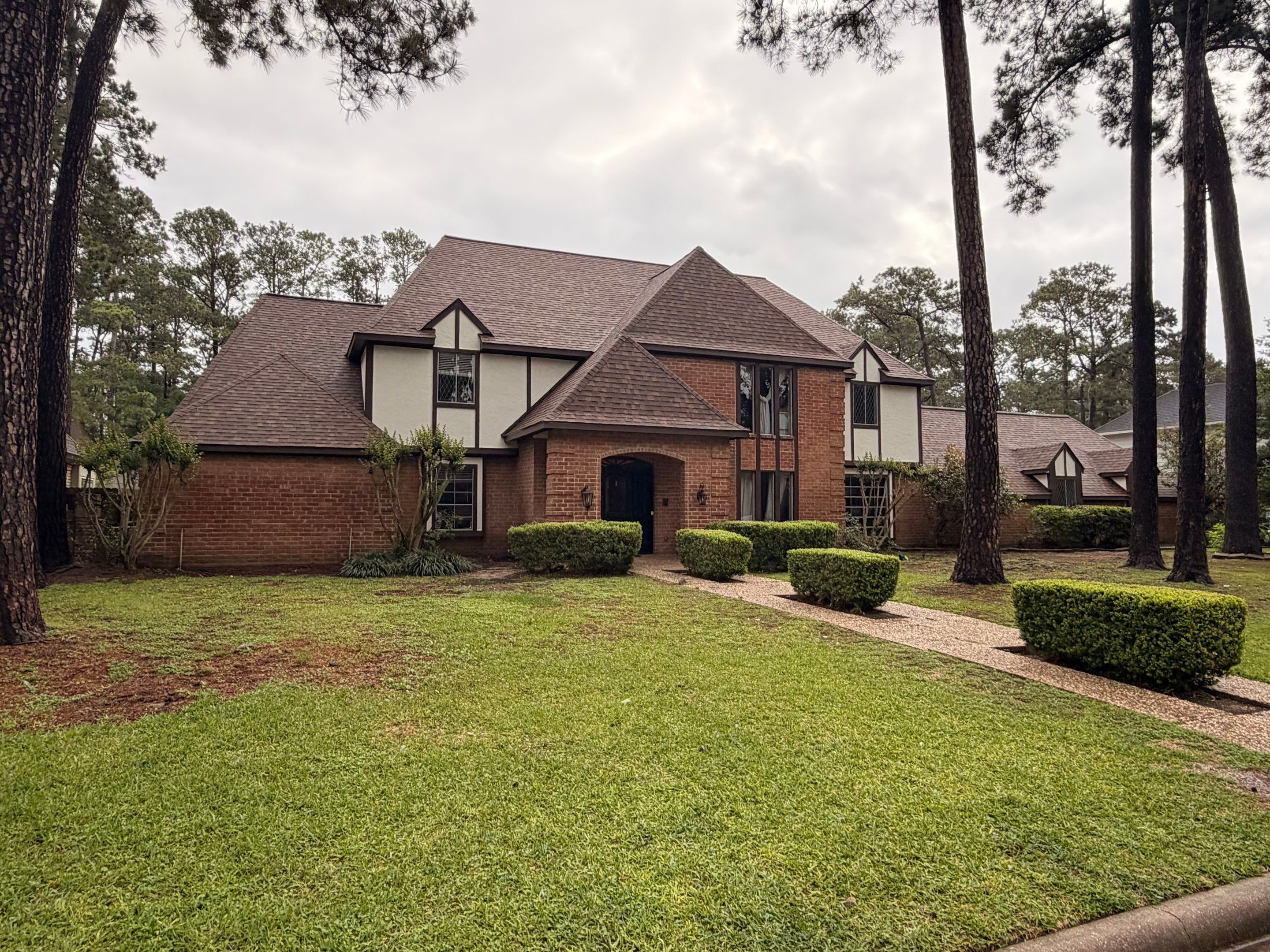 Roof and Siding Replacement by Houston Roofing & Construction