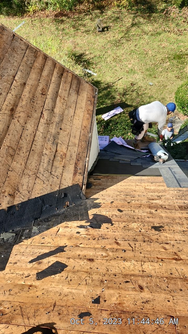 Residential Roofing Installation using Owens Corning TruDefinition Williamsburg gray by A Plus Exterior