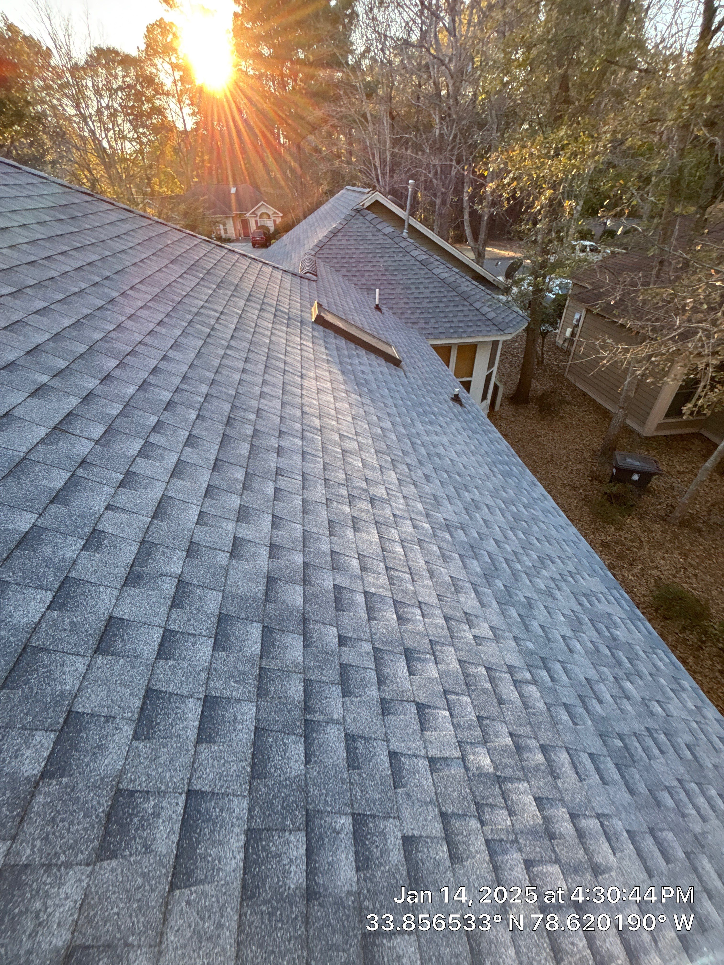 GAF HDZ - Biscayne Blue by Linta Roofing