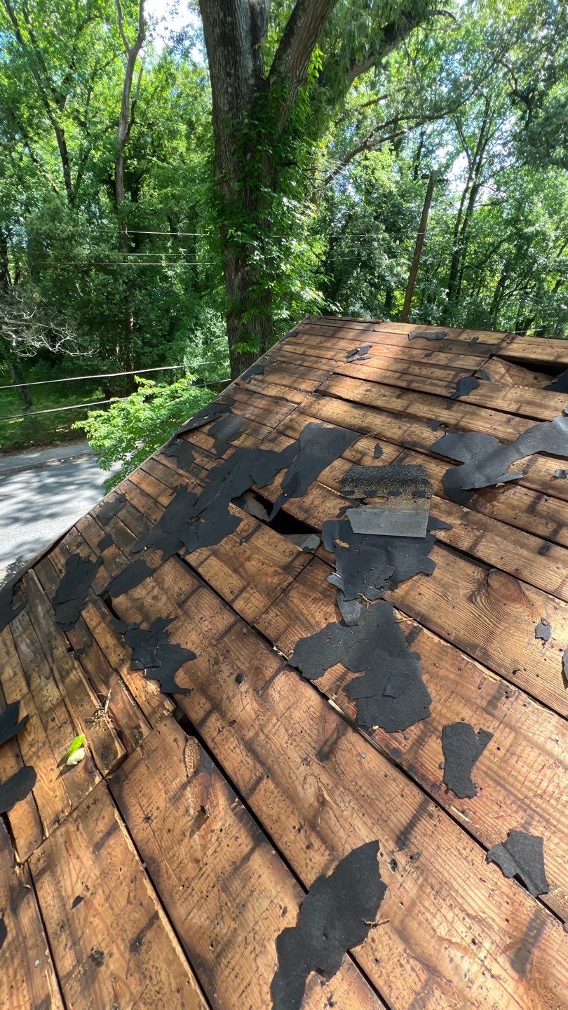 Tight Budget quality Residential Roof Installation by Roof Bullies
