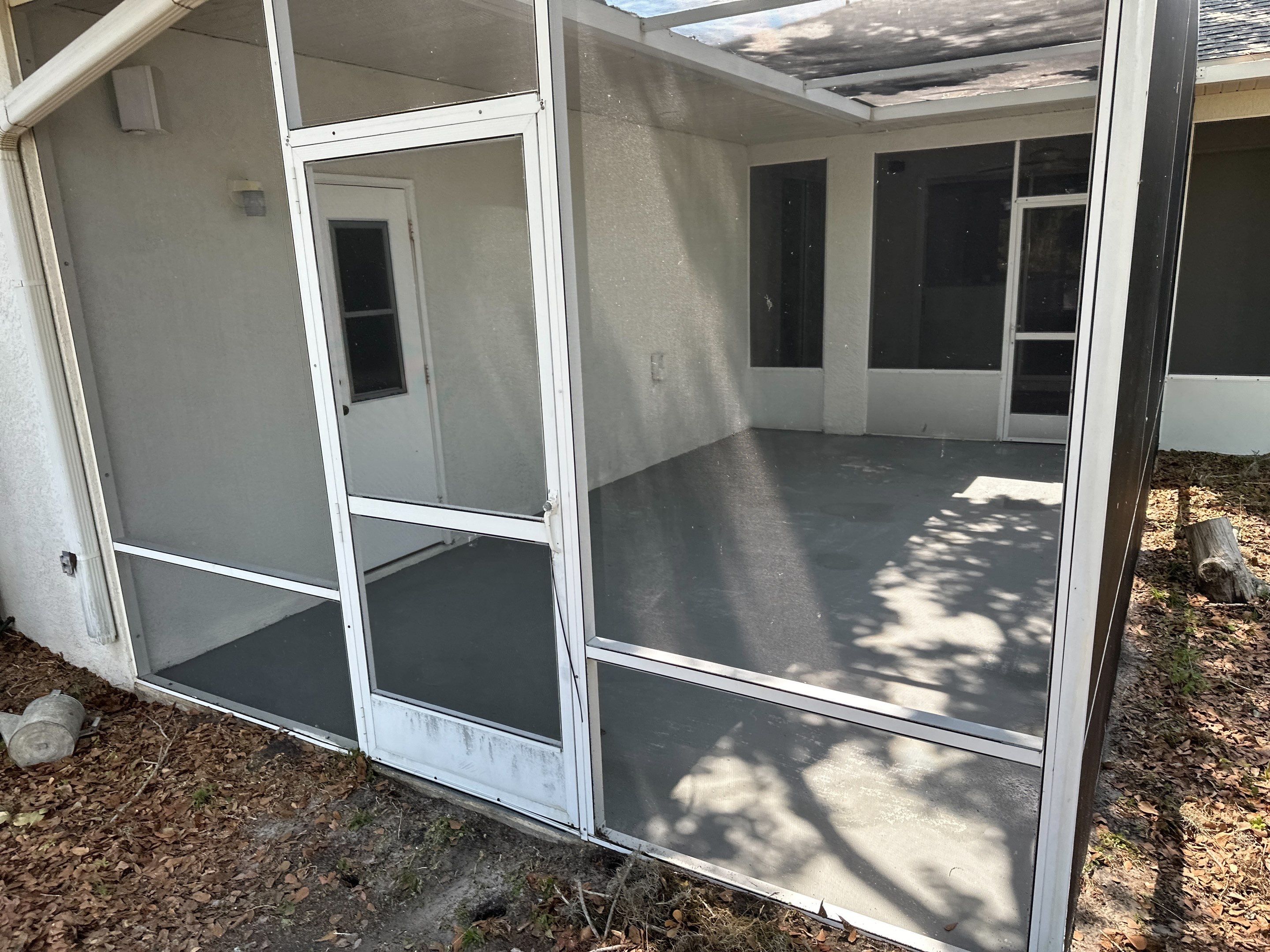 1-Story House Wash, Driveway, Patio/Lanai & Screen Enclosure Cleaning in Oakley Community, Ellenton, FL | Sunshine AquaWash by Sunshine AquaWash