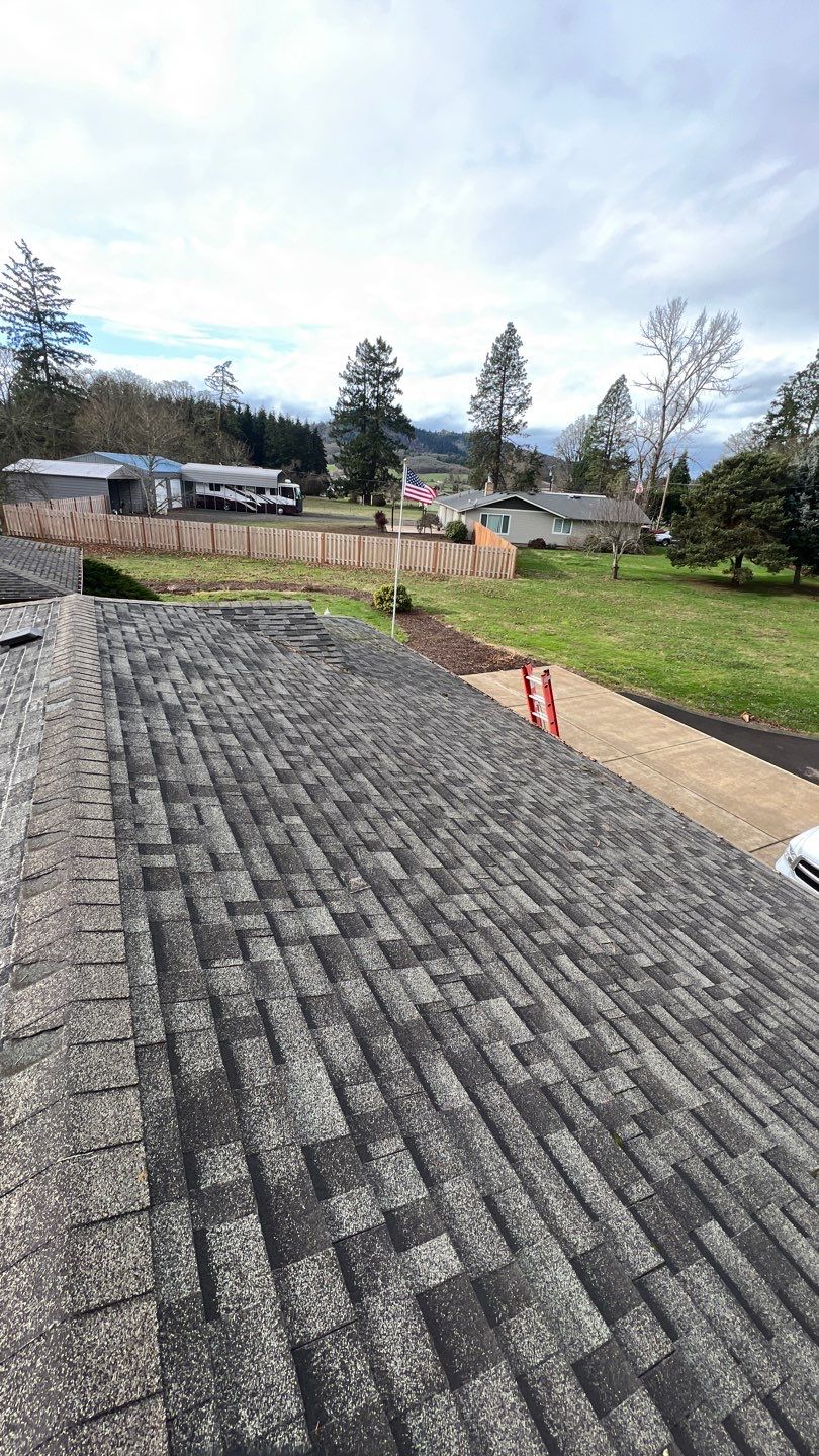 Residential Re-Roof in Lebanon Oregon by Orezona Building & Roofing Company, Inc.