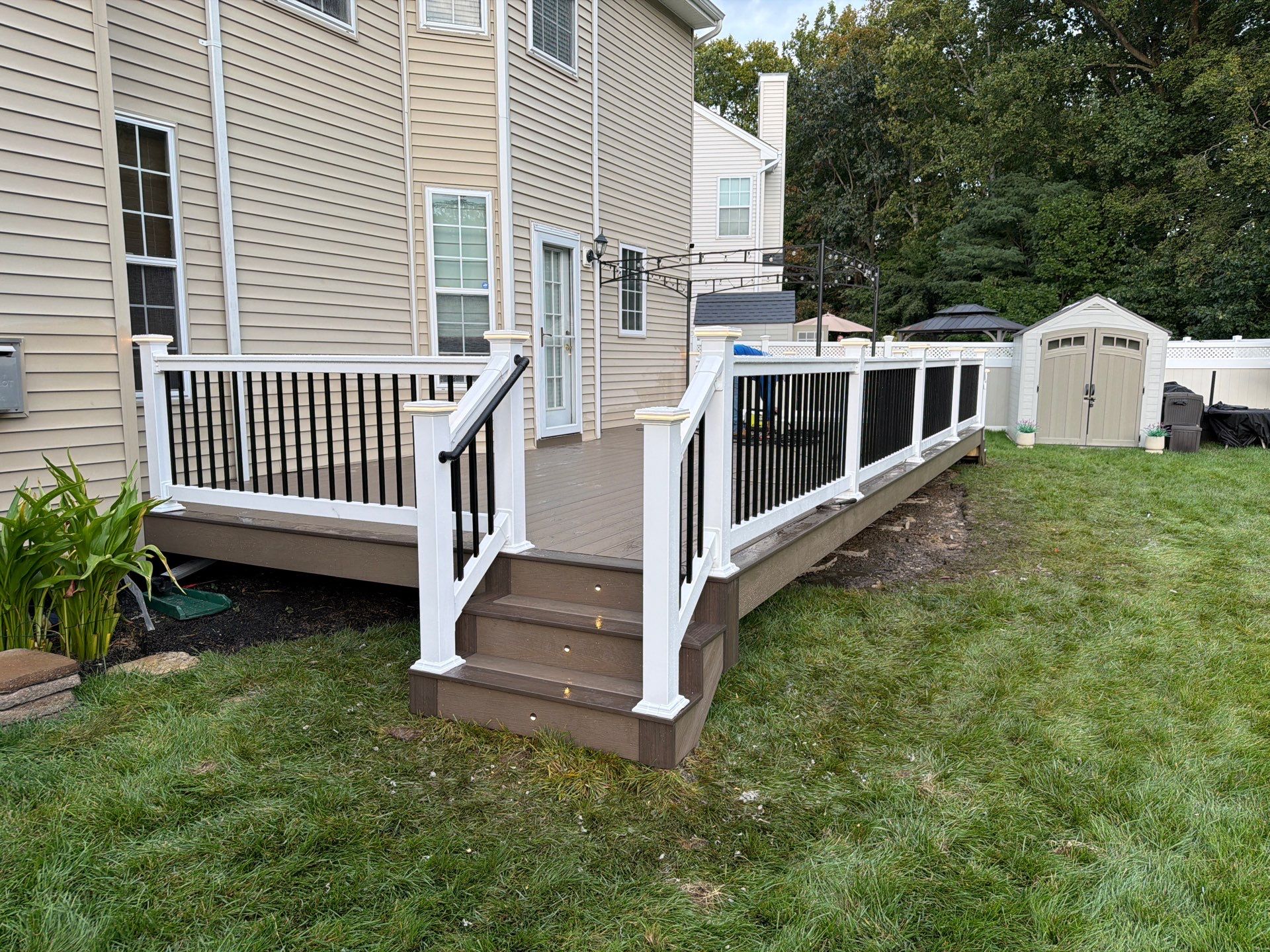 New Deck in Fieldsboro, New Jersey by deck guardian