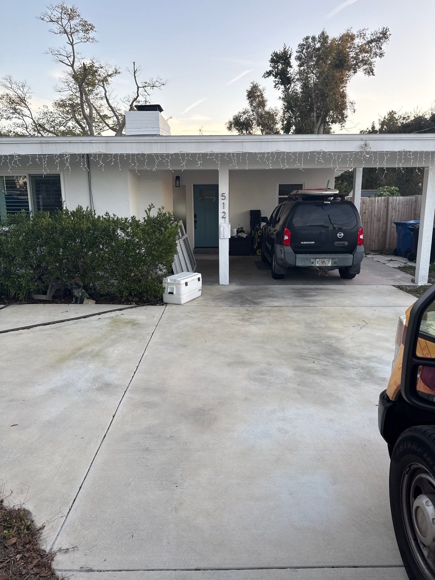 6 Inch Seamless Gutters using K-Style Gutters in Saint Petersburg FL by Gutter Professors