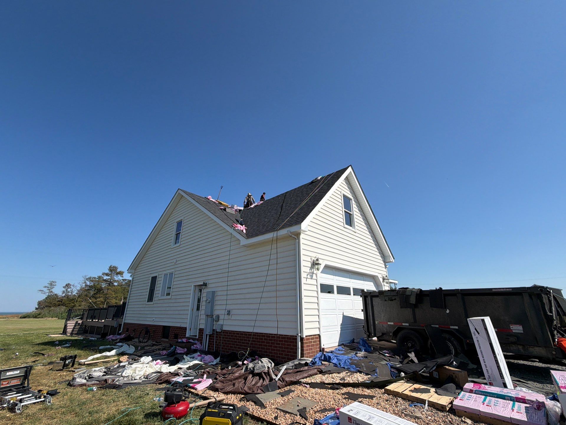 Comprehensive Roof, Soffit, and Fascia Replacement in New Point by Cade Construction