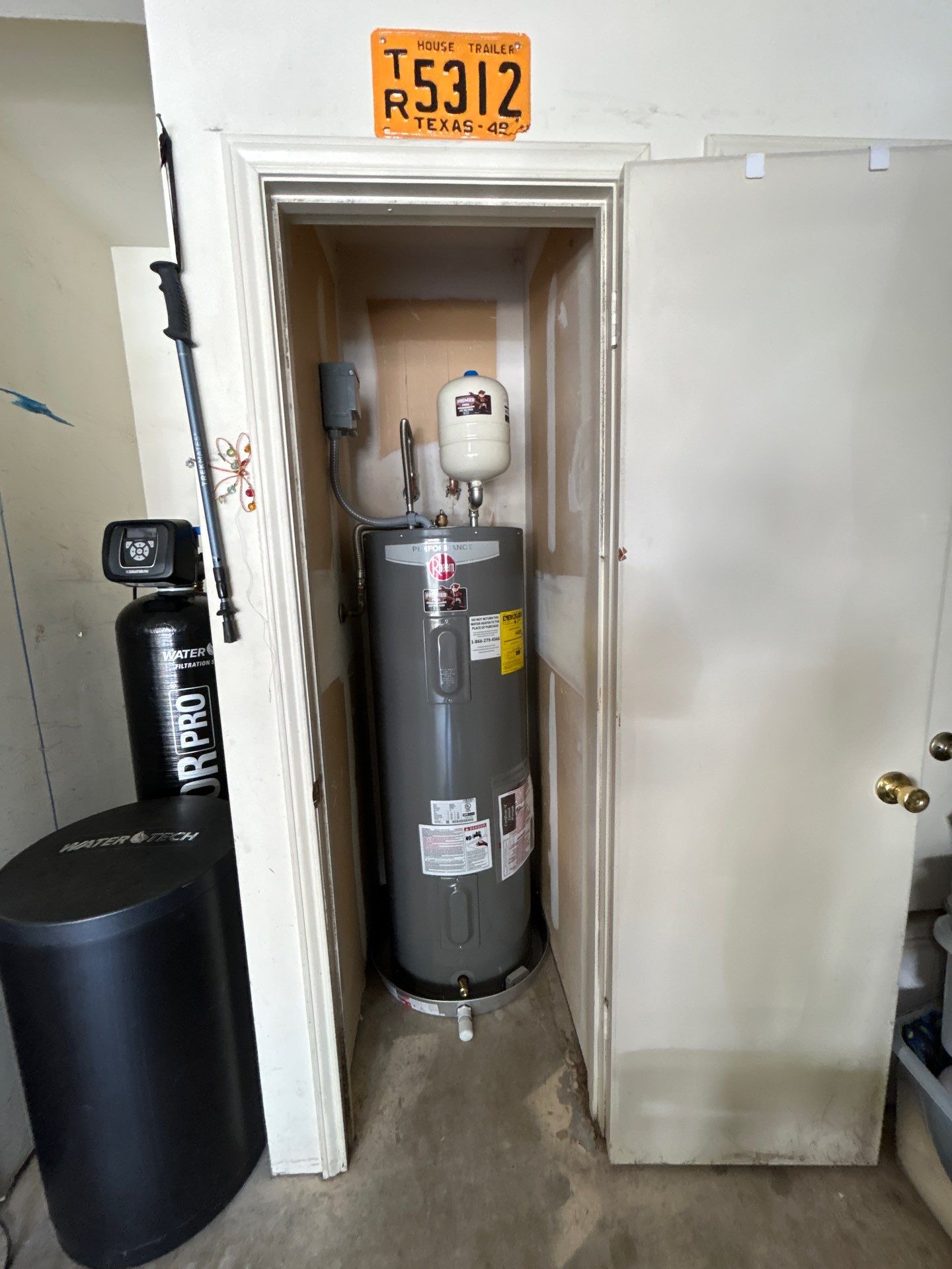Rheem Water Heater Installation and Irrigation Repairs in San Antonio by Premier Pros