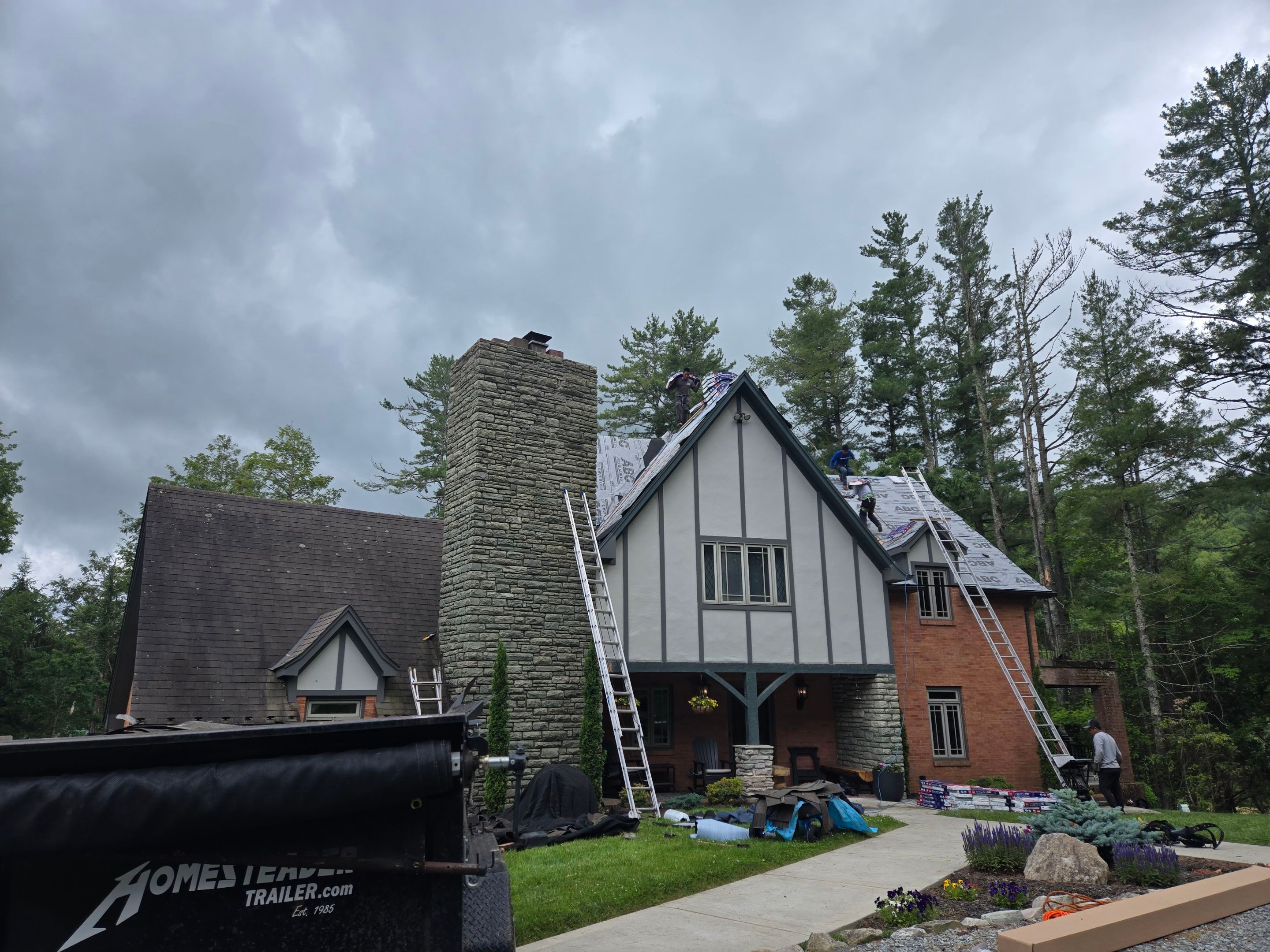 Cameron Residence by Omnia Roofing