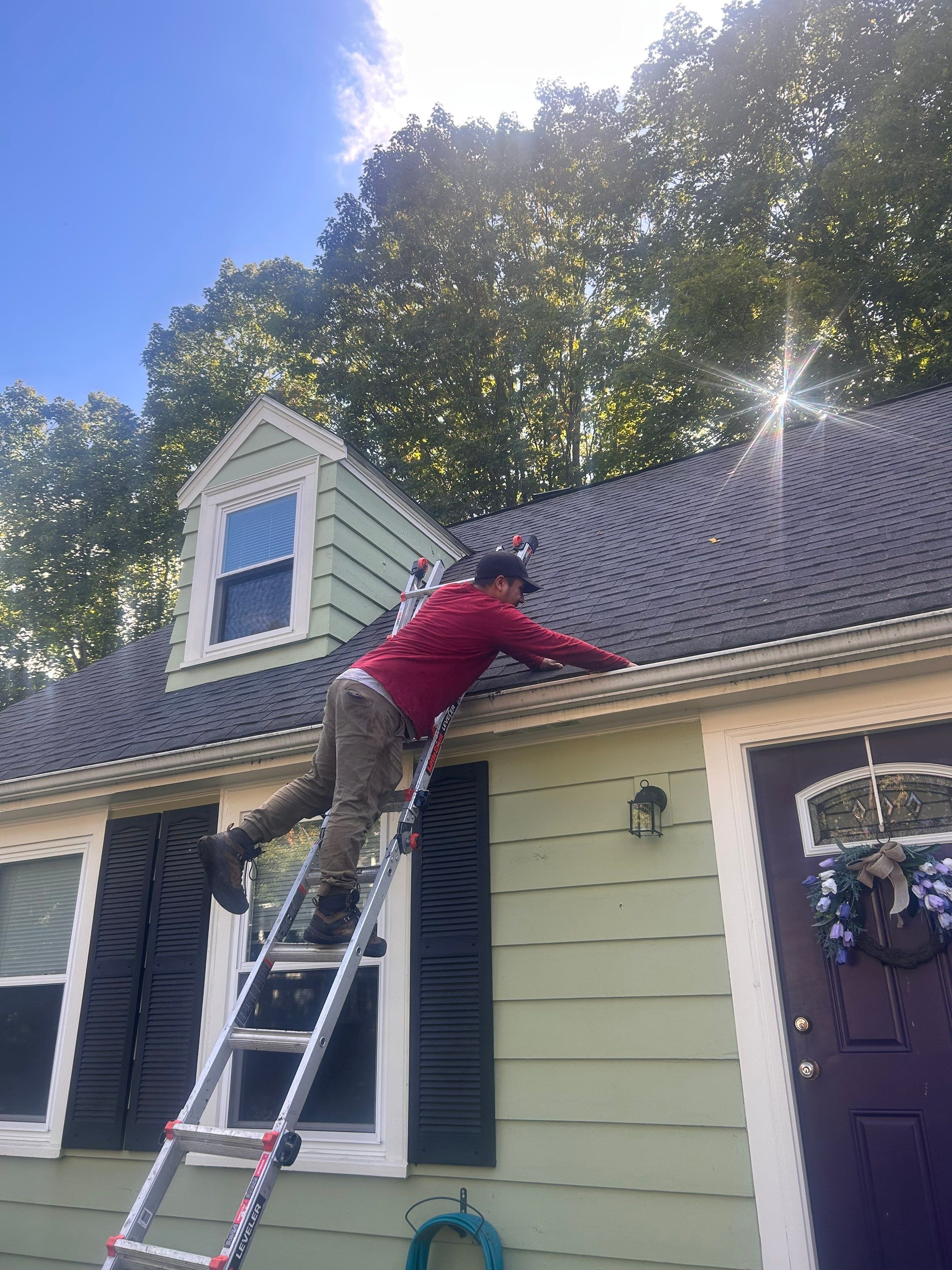 Roof Soft Wash & Gutter Cleaning – Maynard, MA by Mighty Dog Roofing of Greater Middlesex County