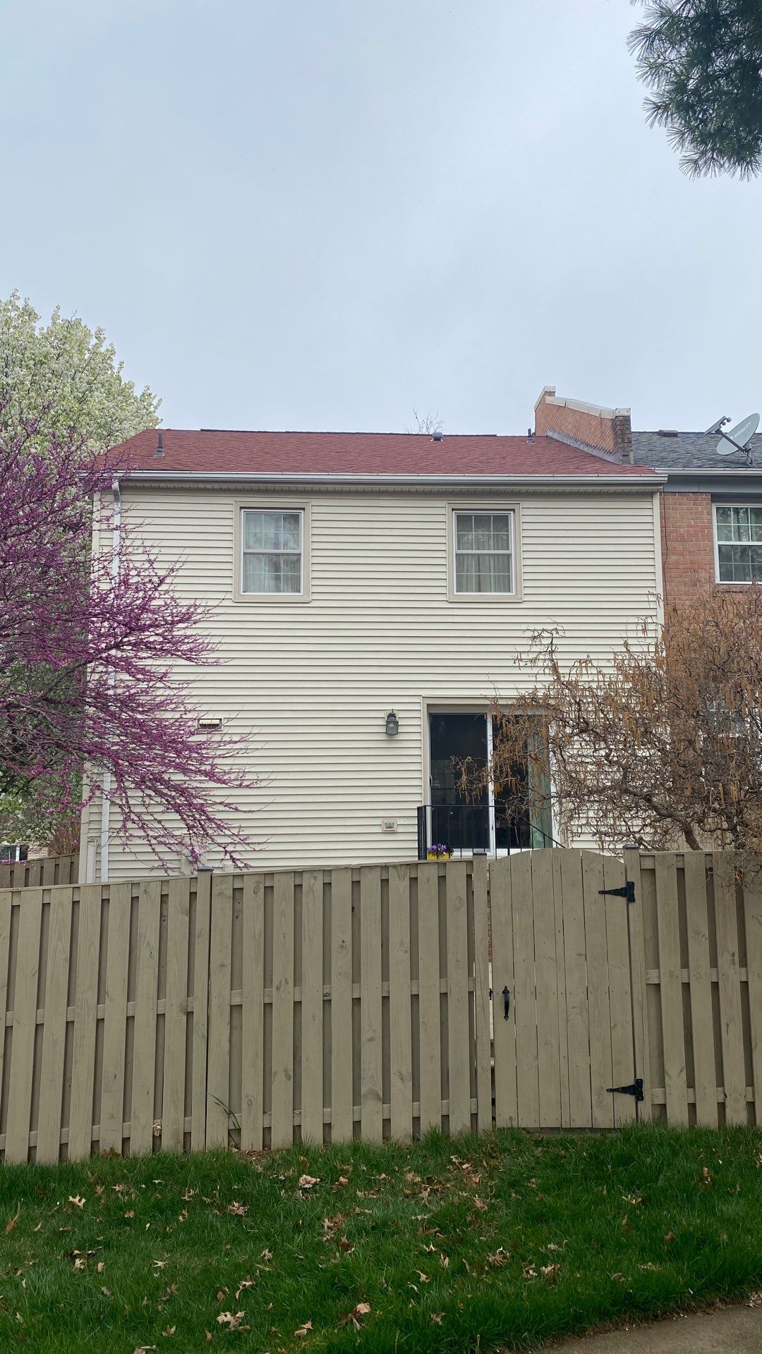 Springfield: Residential Roof Replacement with CertainTeed Landmark Pro in Max Def Red Oak by RM Banning, Inc.