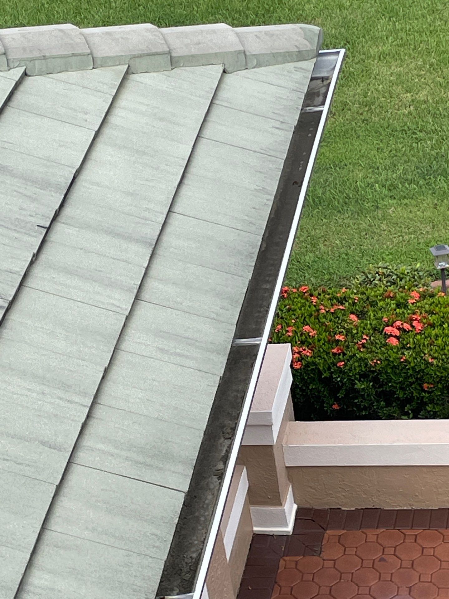 Gutter Cleaning Service in Parrish FL by Gutter Professors