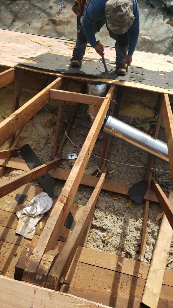 Falls Church - Certainteed Landmark Charcoal Black Roof Project by RM Banning, Inc.