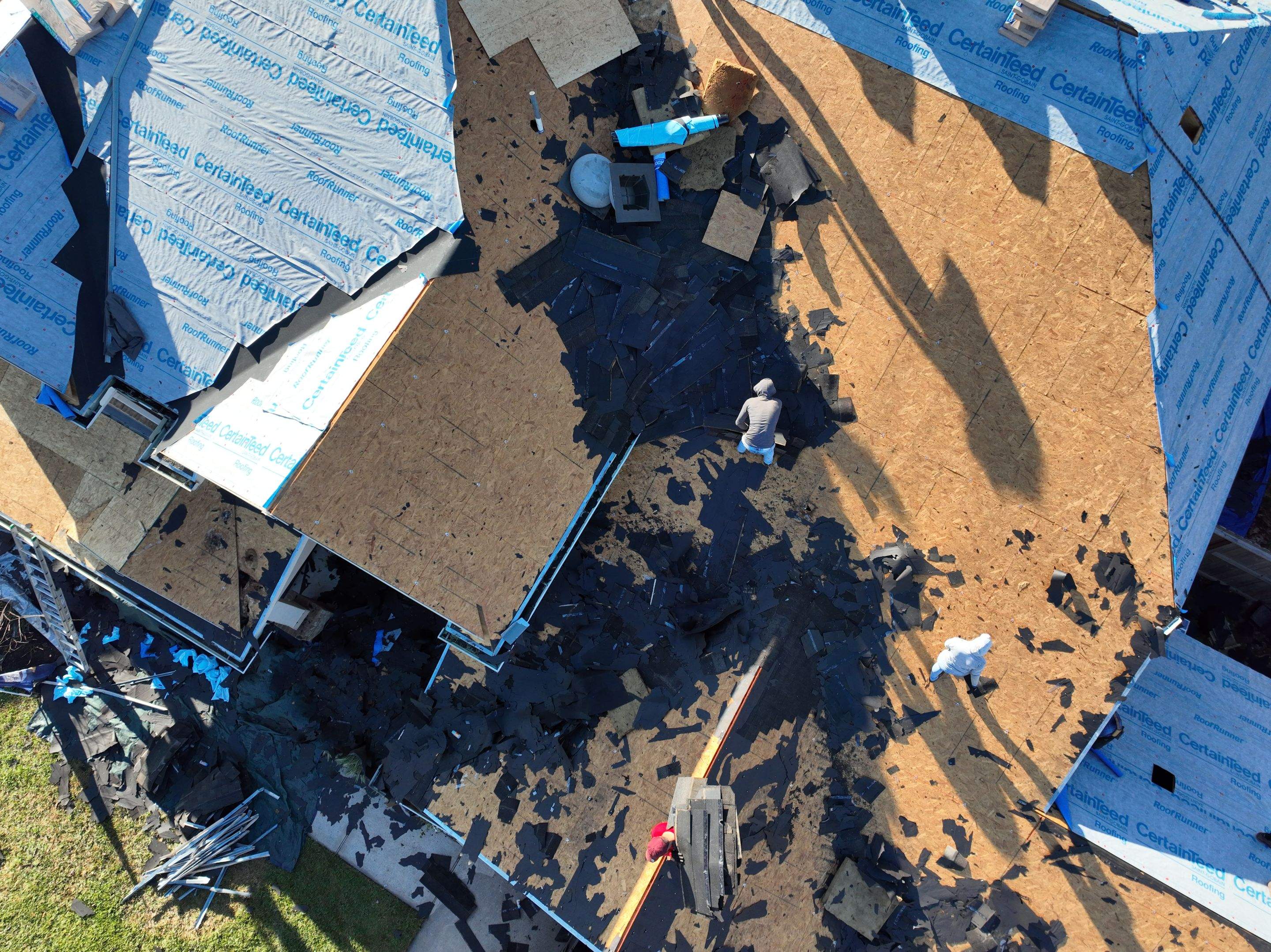 SureStart PLUS 4-STAR Warranty Fully covers materials, labor, tear-off and disposal expenses in years 1-50. by Roof Concepts Construction