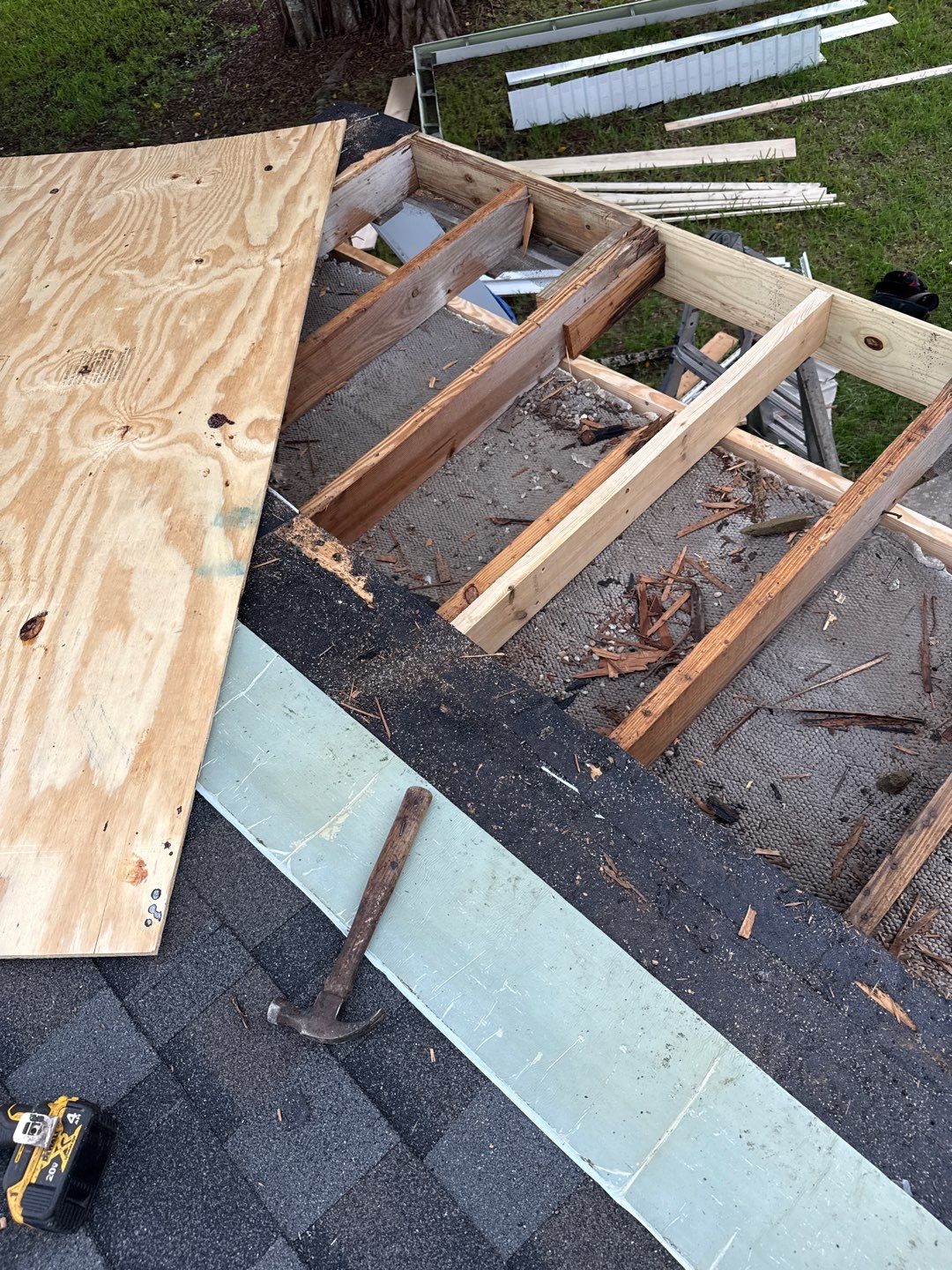 Project in St. Petersburg 33702 by Mitchell Roofing Company LLC 