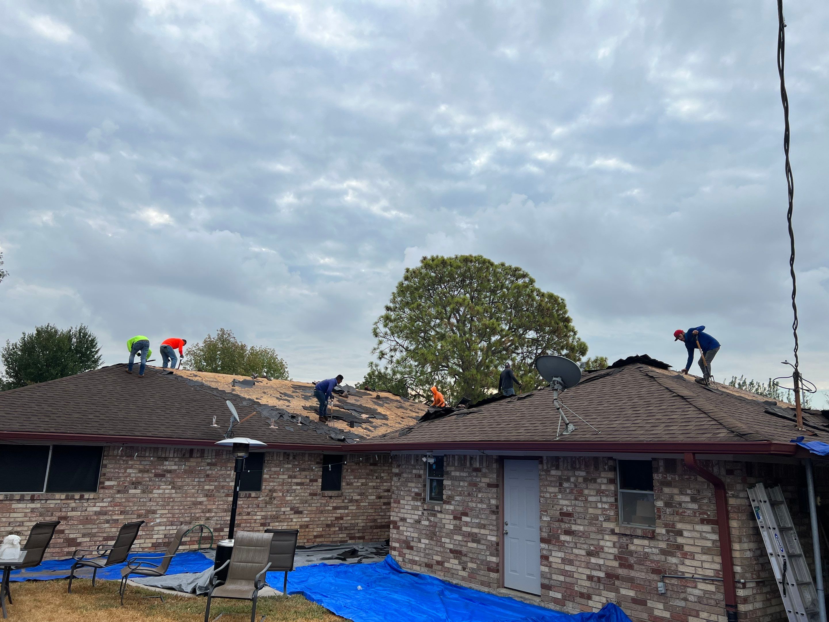 Residential Roofing Installation using Owen's Corning Duration (Lifetime) Shingles by Roof Repair Company