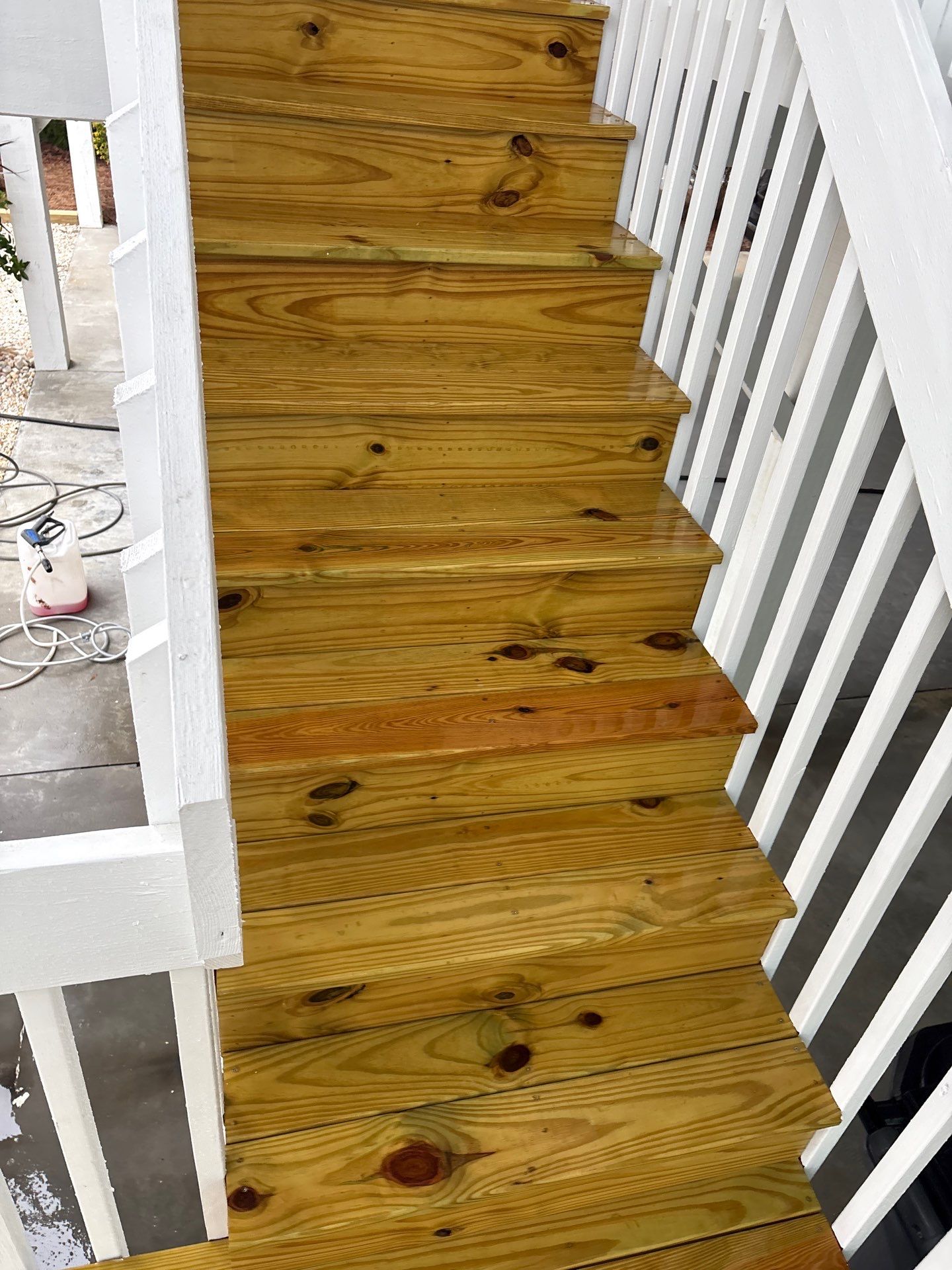 Wood Deck using Wood Sealant by DuraSeal